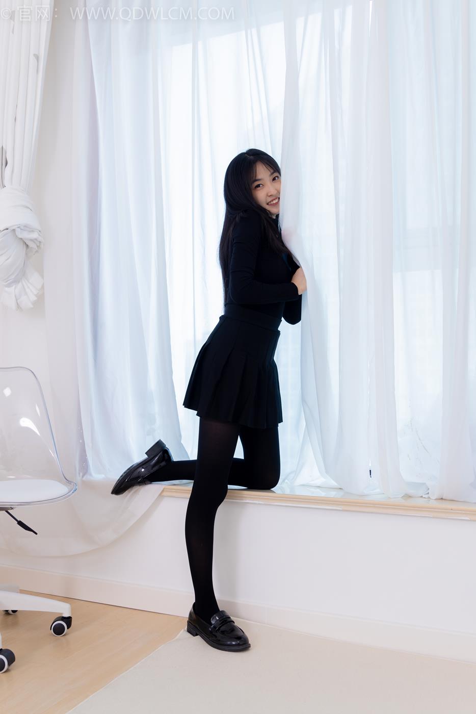 物恋传媒 NO.1677 嘉木-夏日重逢[156P/1V/3.45GB]