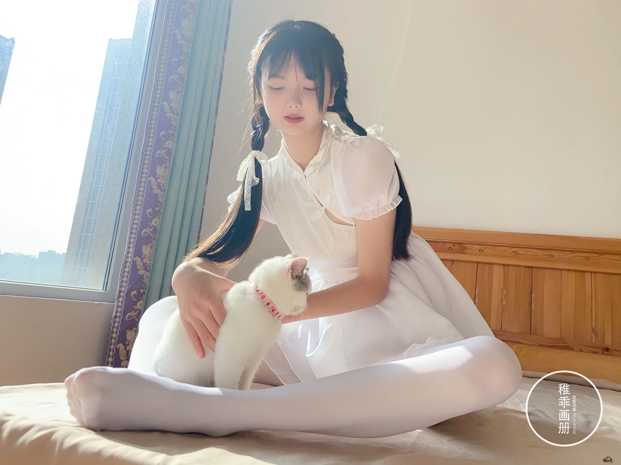 柴系小乖(稚乖画册) - 夜夜 80D白丝嬉戏[74P/1V/367MB]