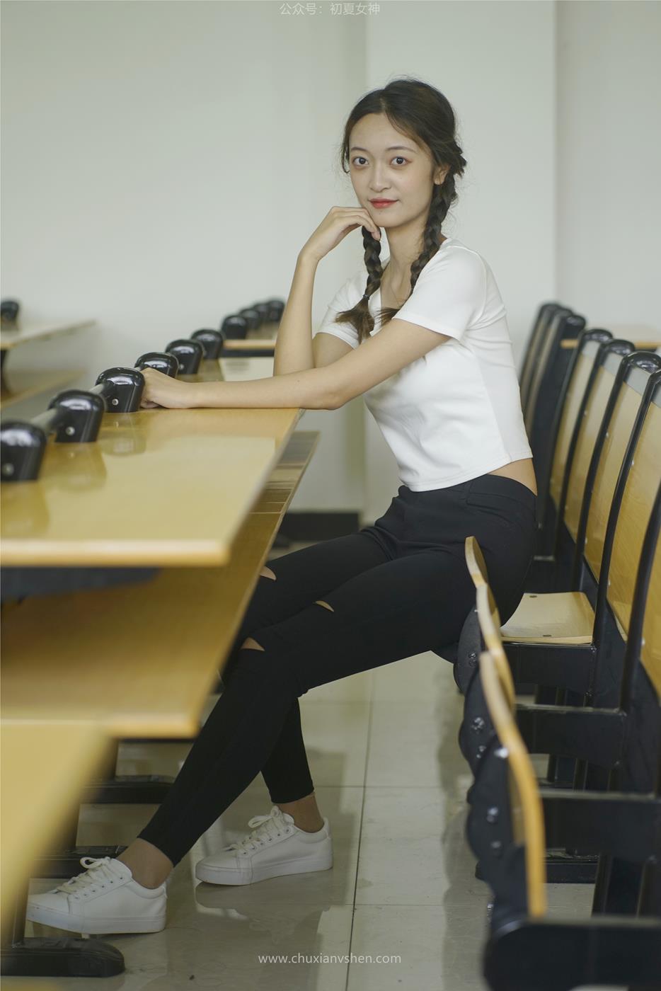 初夏女神 NO.033 依依 邻家女孩-毕业季[140P/1V/6.94GB]