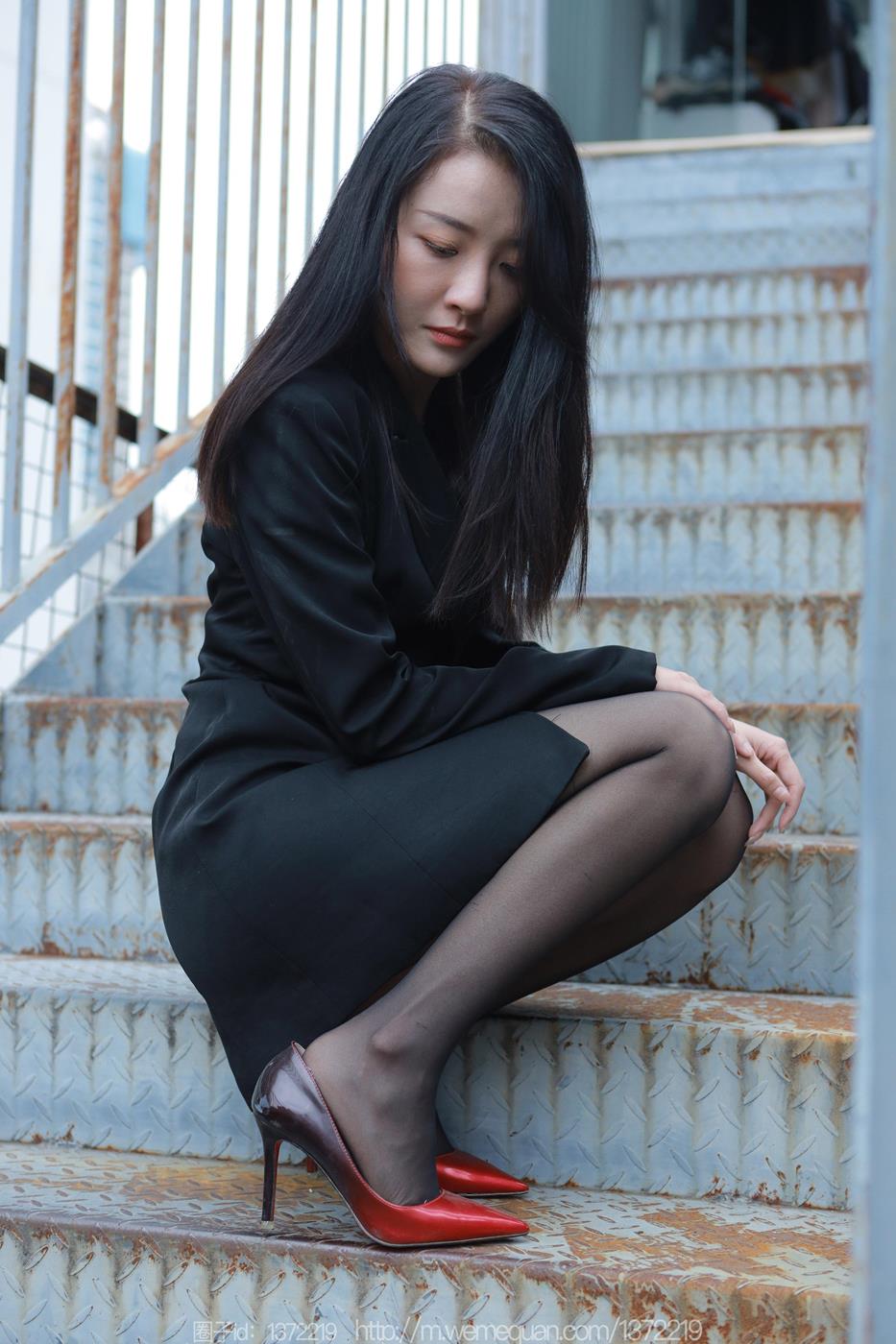 [IESS异思趣向] 2023.04.18 丝享家1425：婉萍《小辣椒》[85P/96MB]