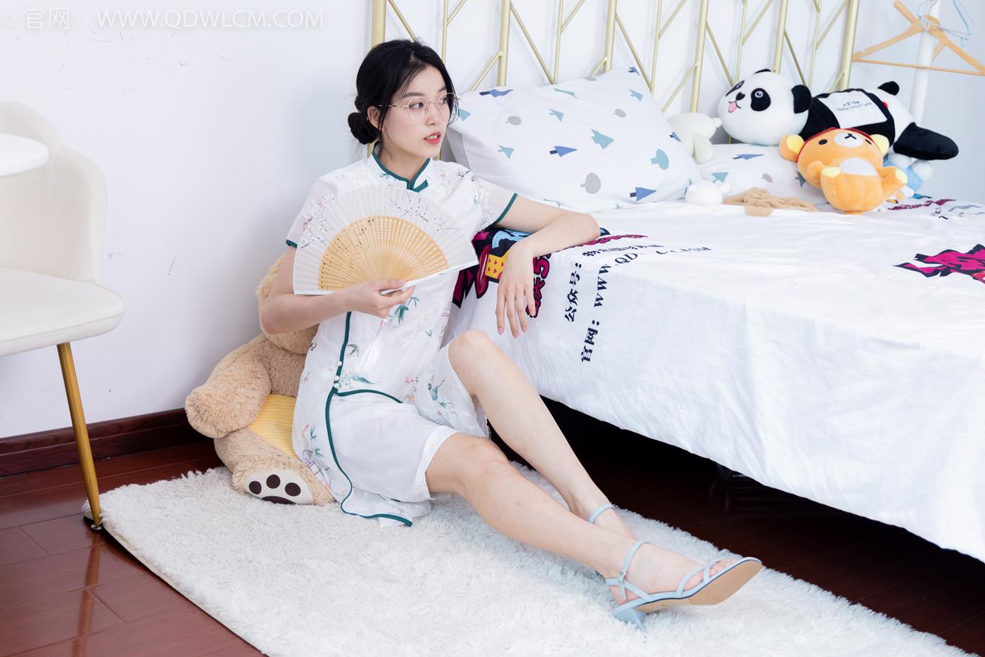 物恋传媒 NO.1678 茯苓-黄昏里渐暗[150P/1V/5.97GB]