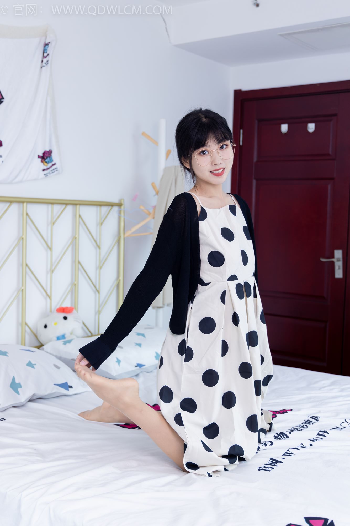 物恋传媒 NO.1693 米米-自由自在[160P/1V/4.16GB]