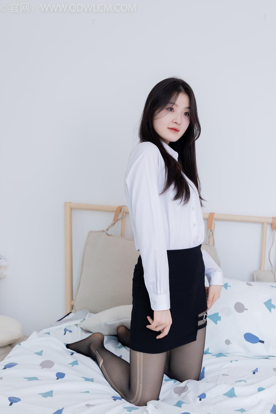 物恋传媒 NO.1684 青柠-遥远的清净[163P/1V/4.01GB]