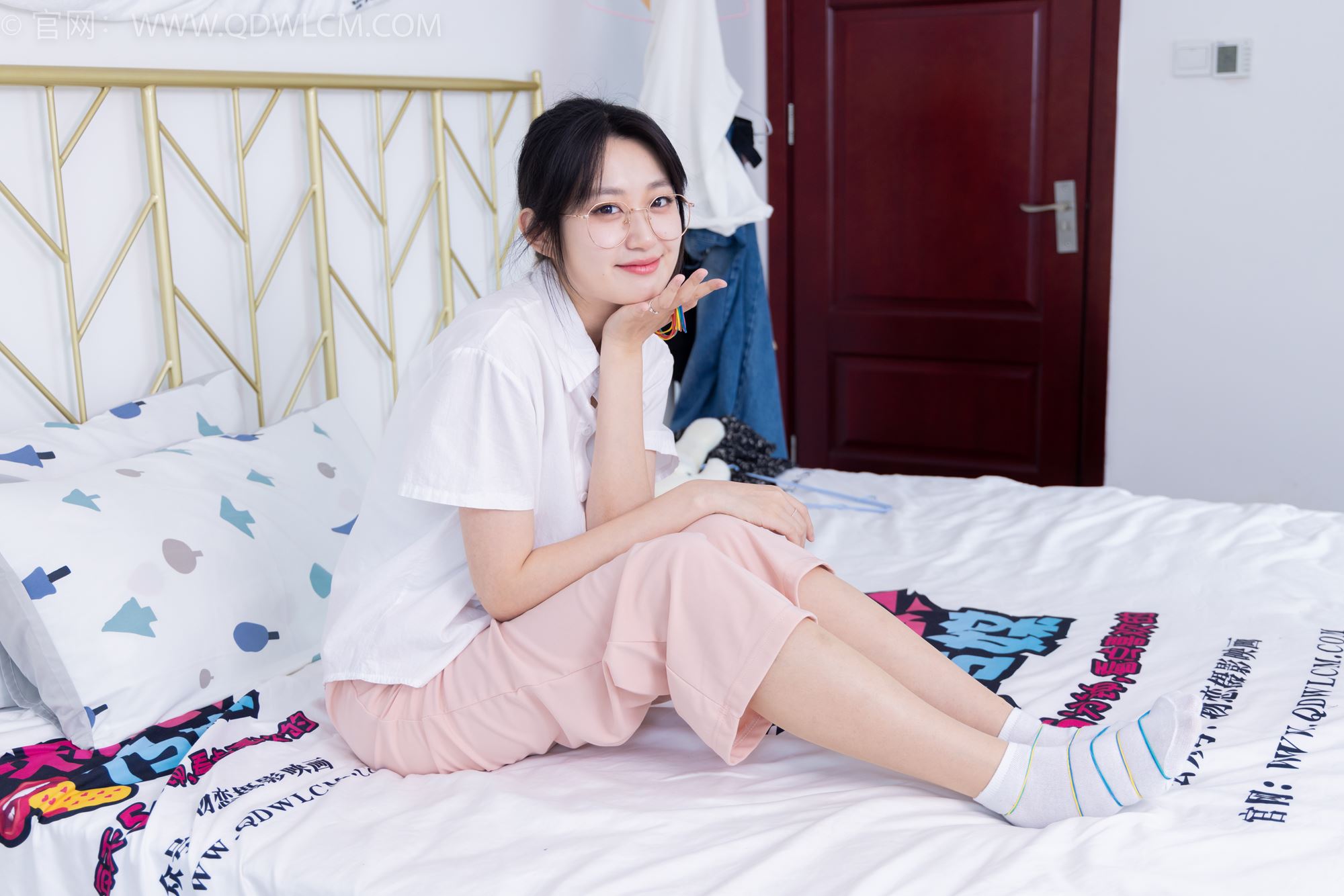 [补发]物恋传媒 NO.1655 小敏-万事藏于心[156P/1V/3.75GB]