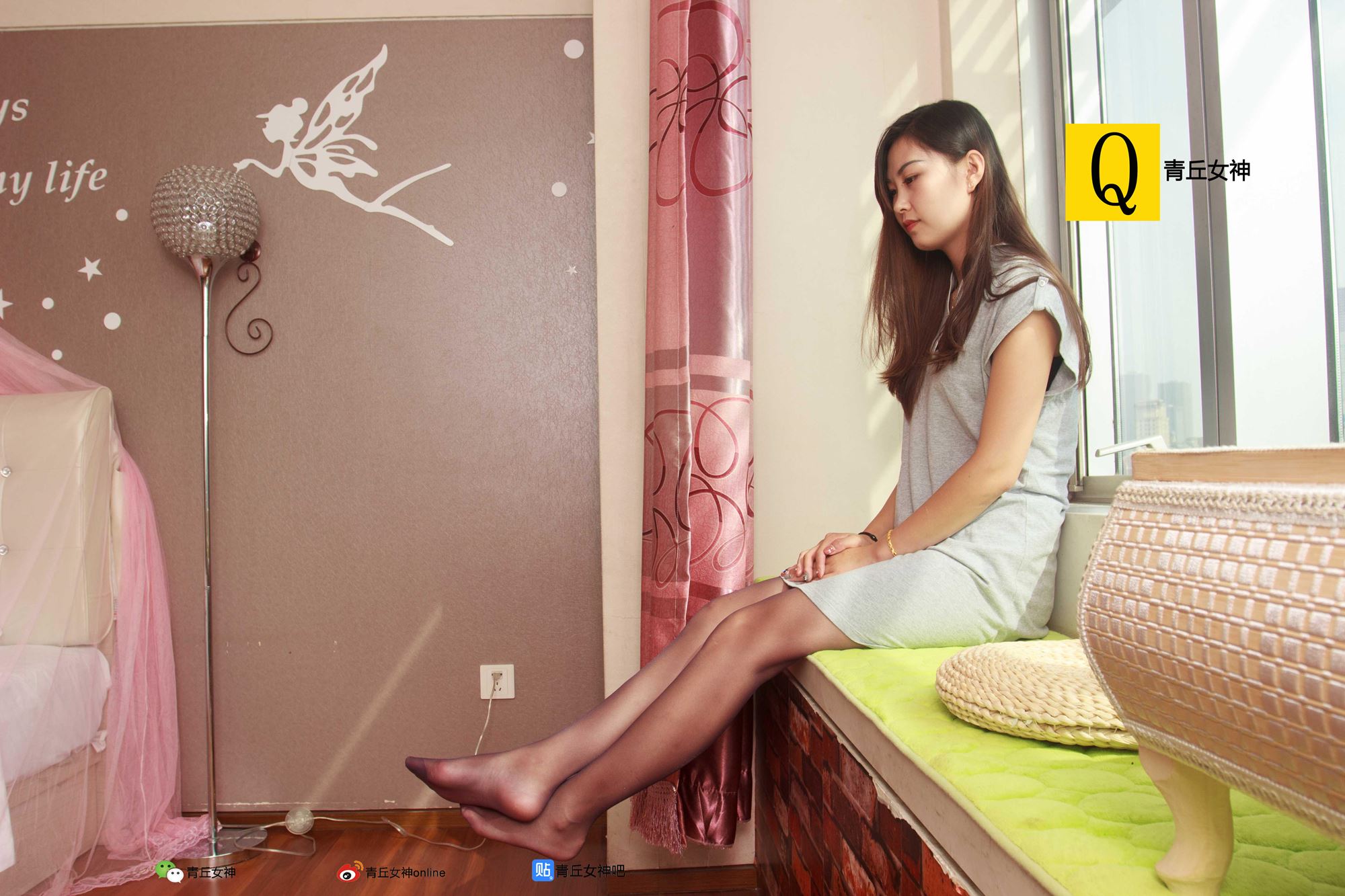 [青丘女神] NO.011灰与黑 [94P/96.3MB]