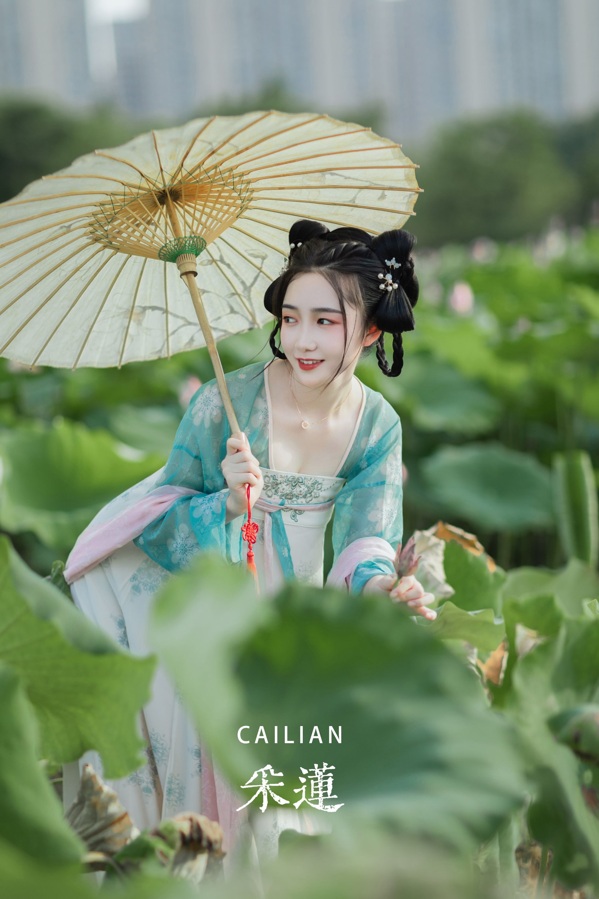 [YITUYU艺图语] 2022.07.16 采莲 佩佩  [24P/291M]