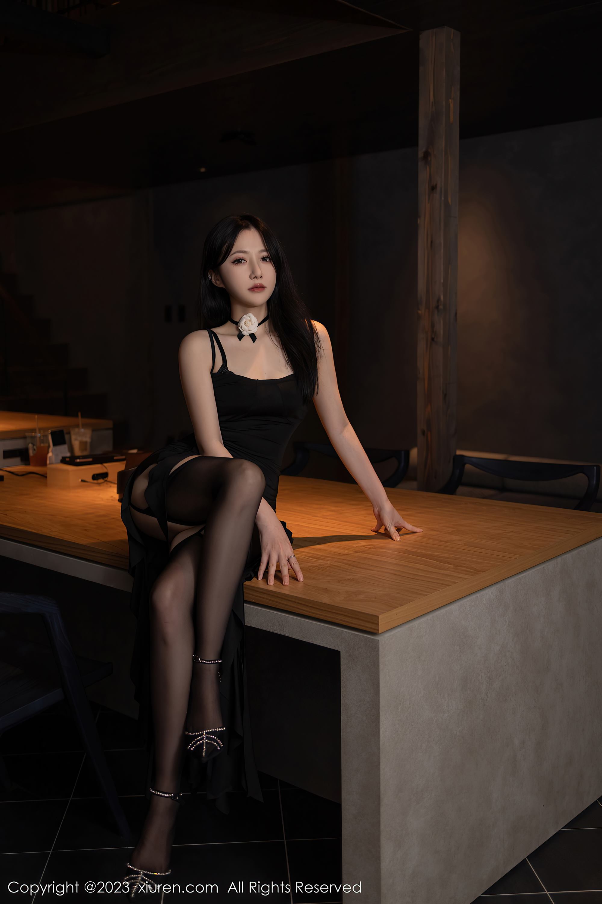 [XiuRen秀人网] 2023.09.28 No.7460 鱼子酱Fish 黑丝美腿[82P/701MB]