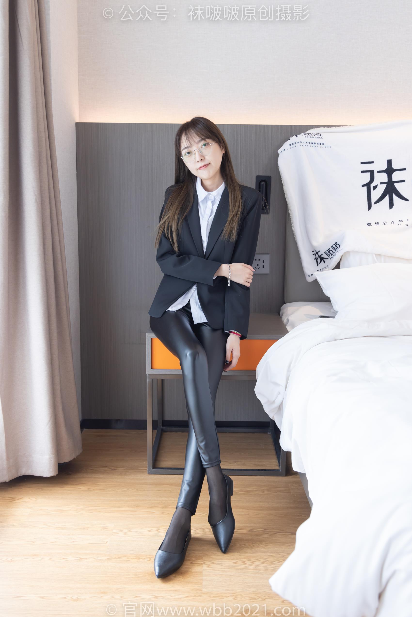 [BoBoSocks袜啵啵]NO.297 稚予-平底鞋、黑丝、皮裤裤里丝[140P/1V/5.43GB]