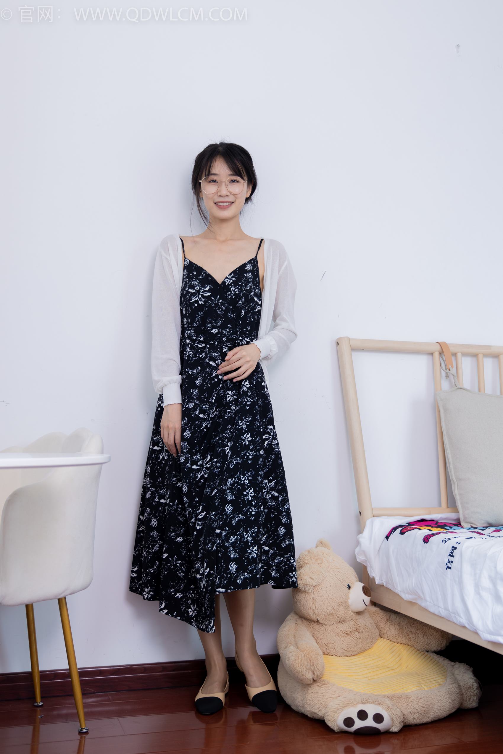 物恋传媒 NO.1723 菜菜-明媚阳光[150P/1V/4.22GB]