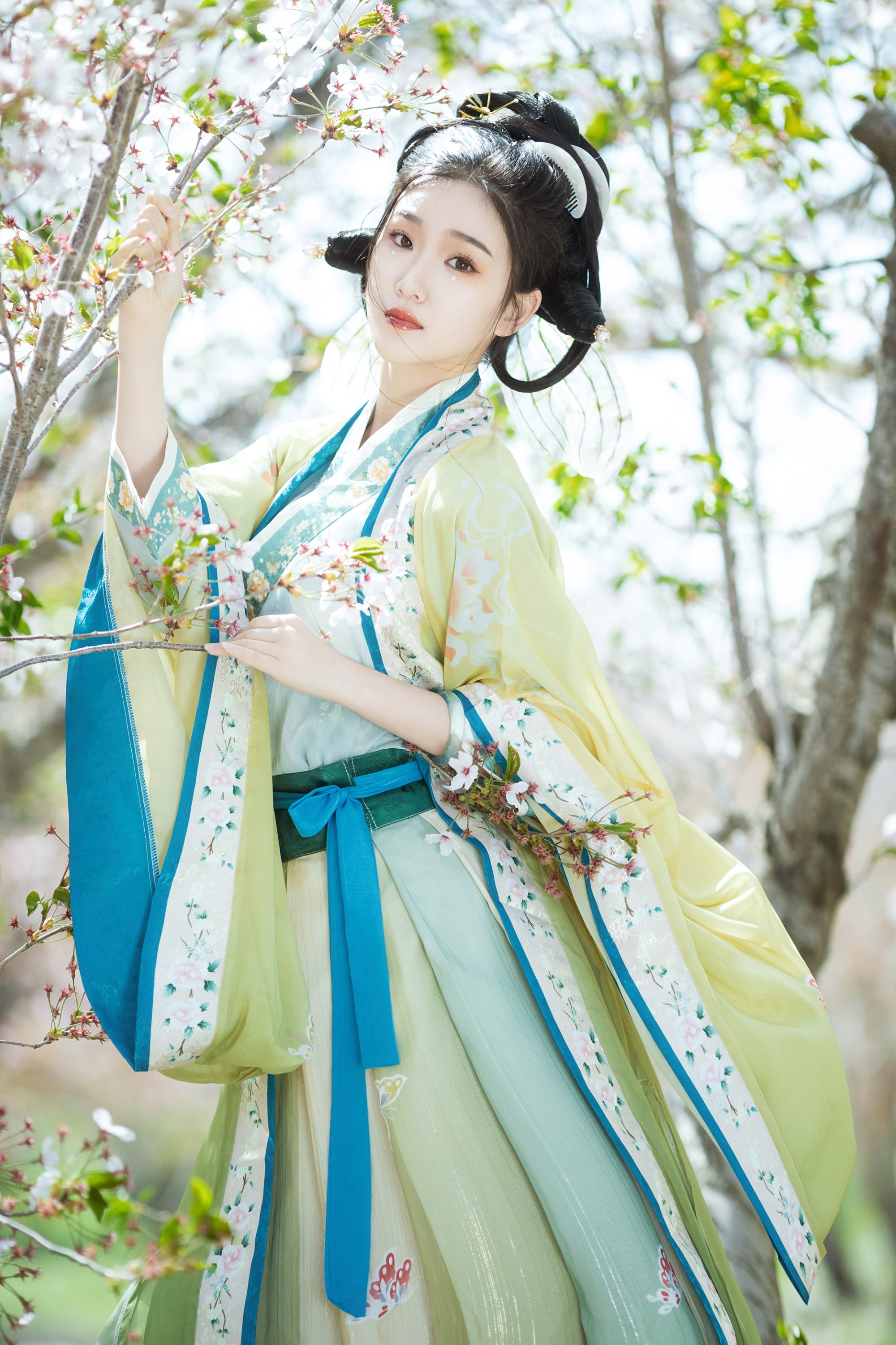 [YITUYU艺图语] 2022.07.15 蝶恋花 相望回首喵喵喵 [22P/249M]