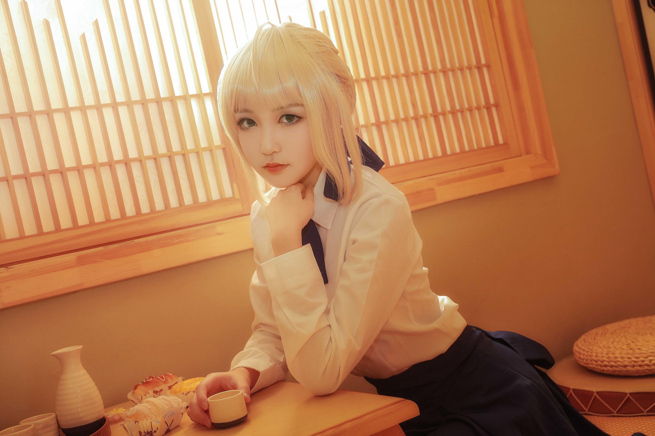 这个泡泡就是逊啦 - saber常服[9P/42MB]