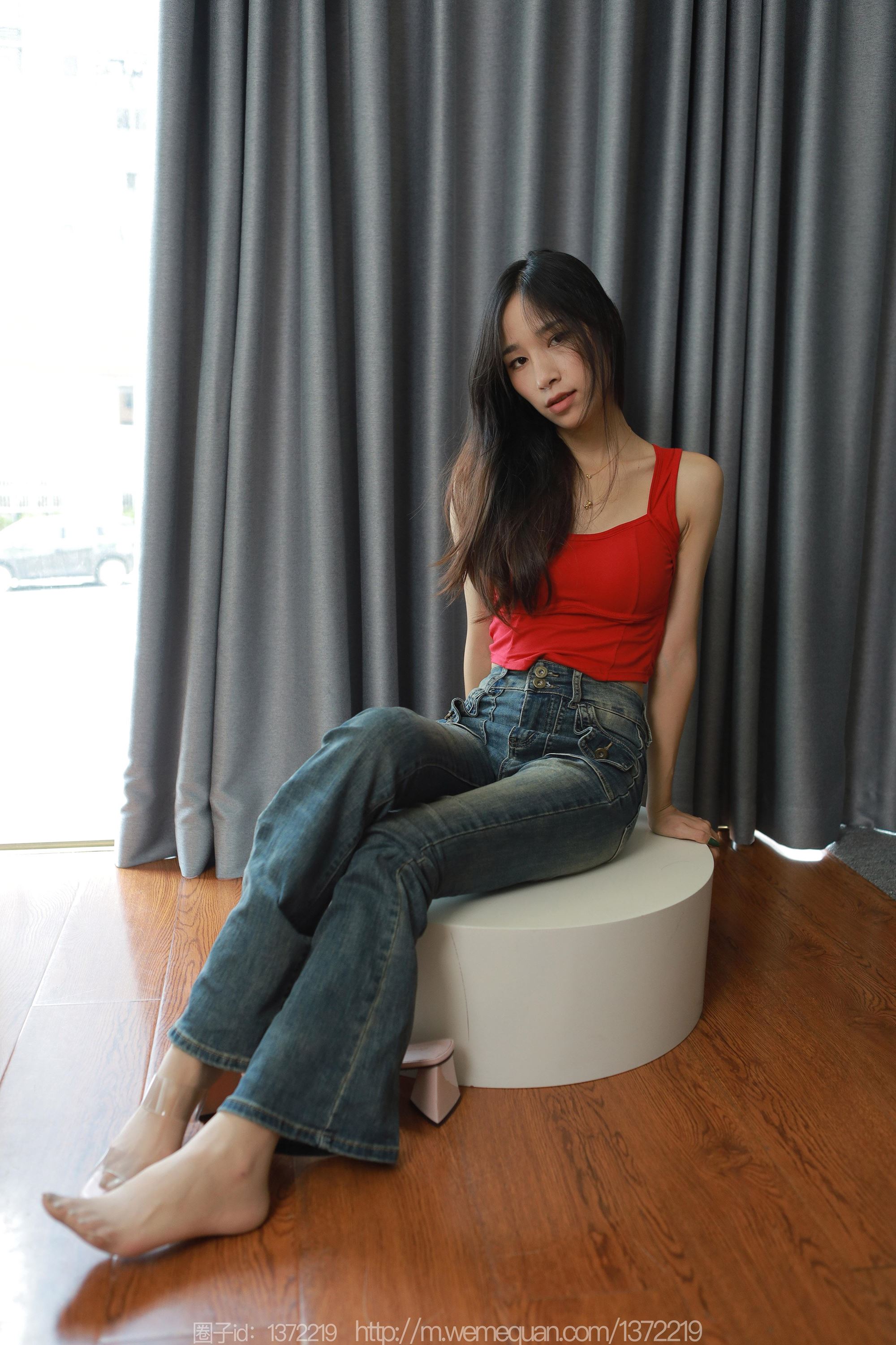 [IESS异思趣向] 2023.08.11 丝享家1504：美子《牛仔裤里丝》[85P/86MB]