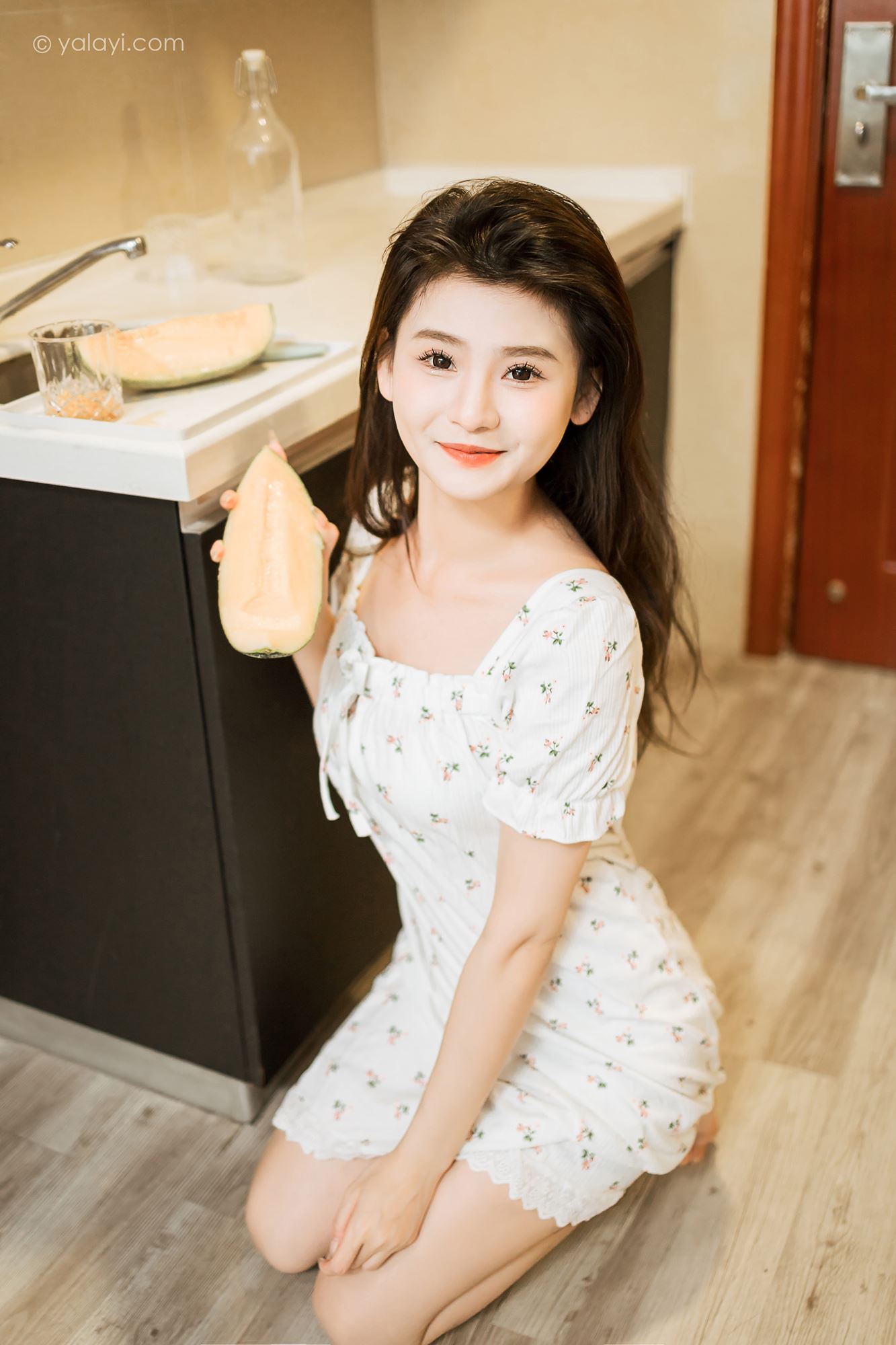[YALAYI雅拉伊]2023.05.05 NO.1027 请你吃瓜 若婷[45+1P/441MB]