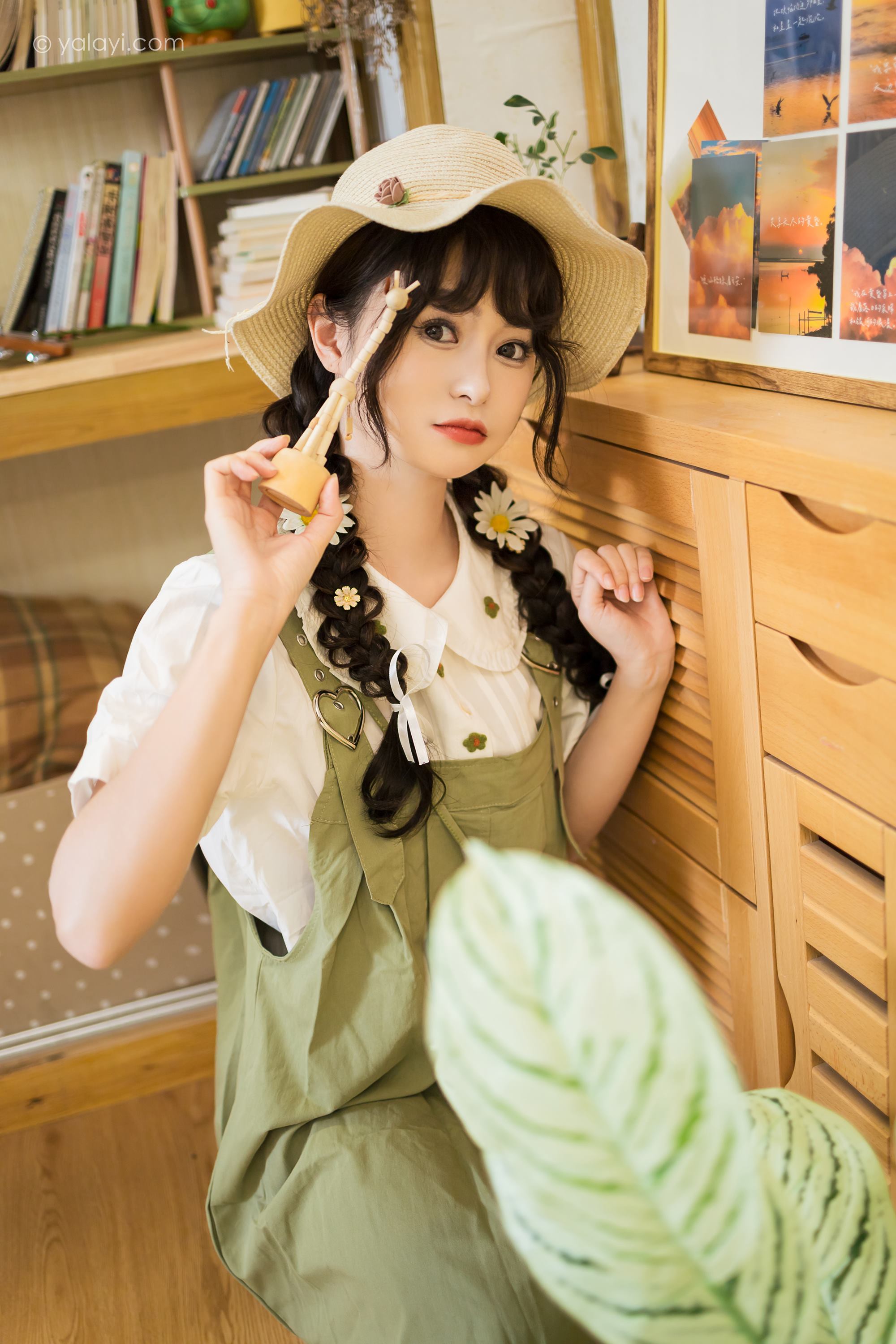 [YALAYI雅拉伊]2023.05.15 NO.1032 世间的温柔 小亭[45+1P/539MB]