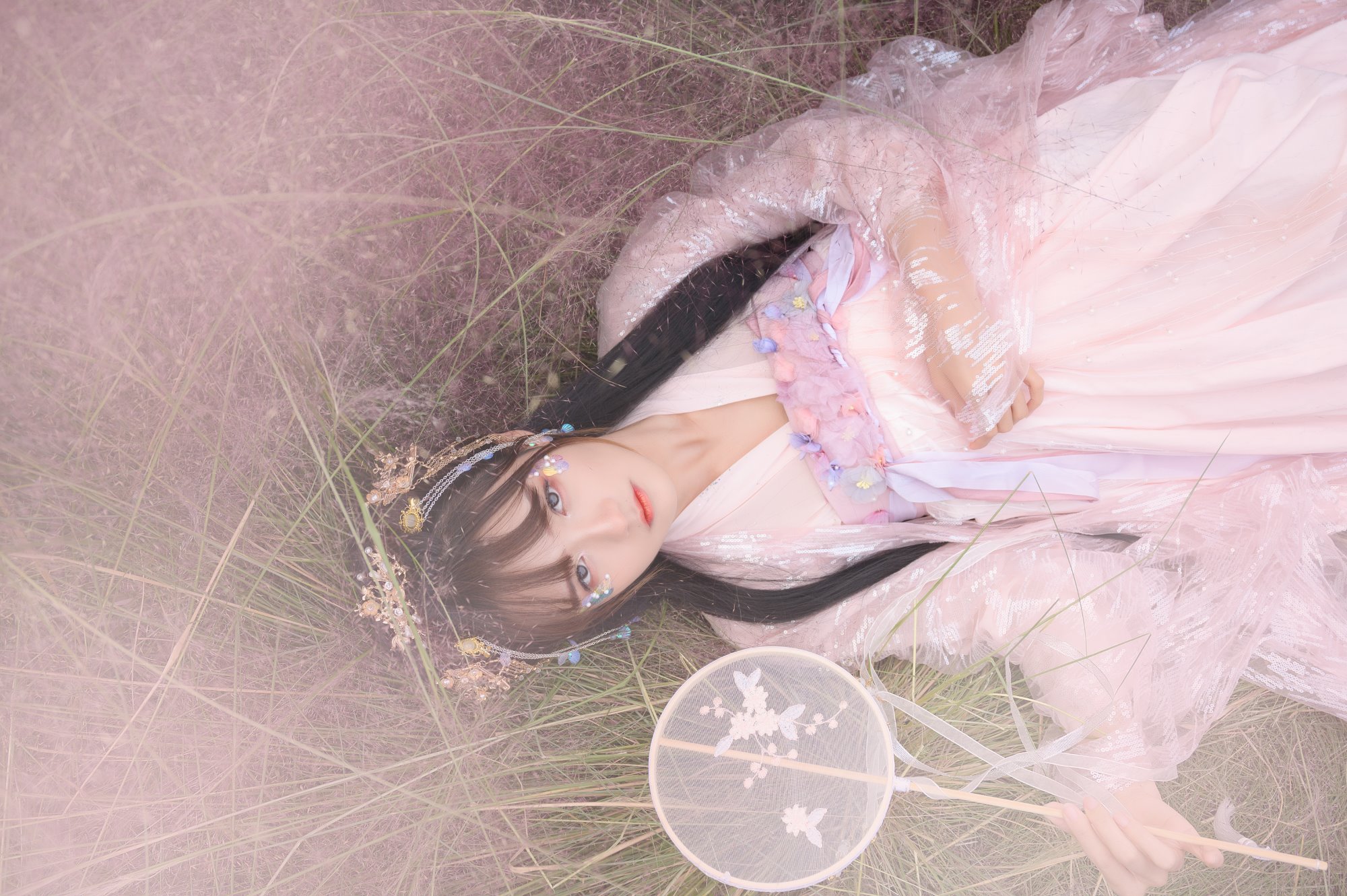 [YITUYU艺图语] 2022.07.16 伊人 兔子Zzz不吃胡萝卜 [25P/239M]