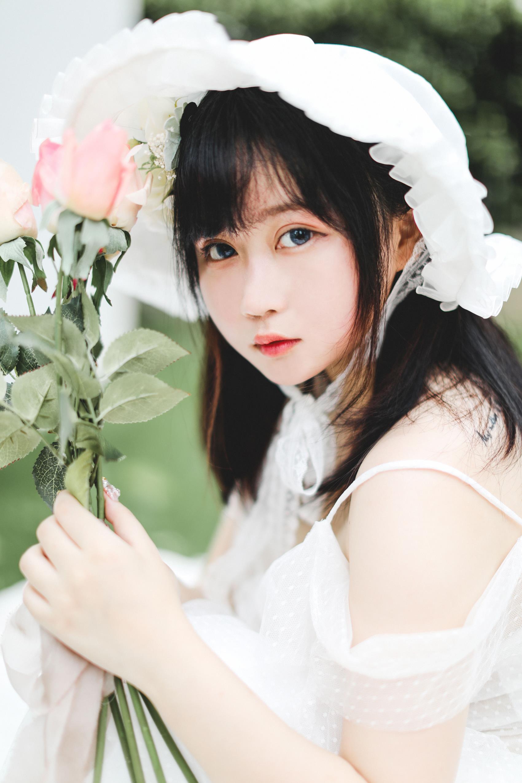 人气博主@是依酱呀 是依酱吖 依酱私人拍摄图 [30P/165MB]