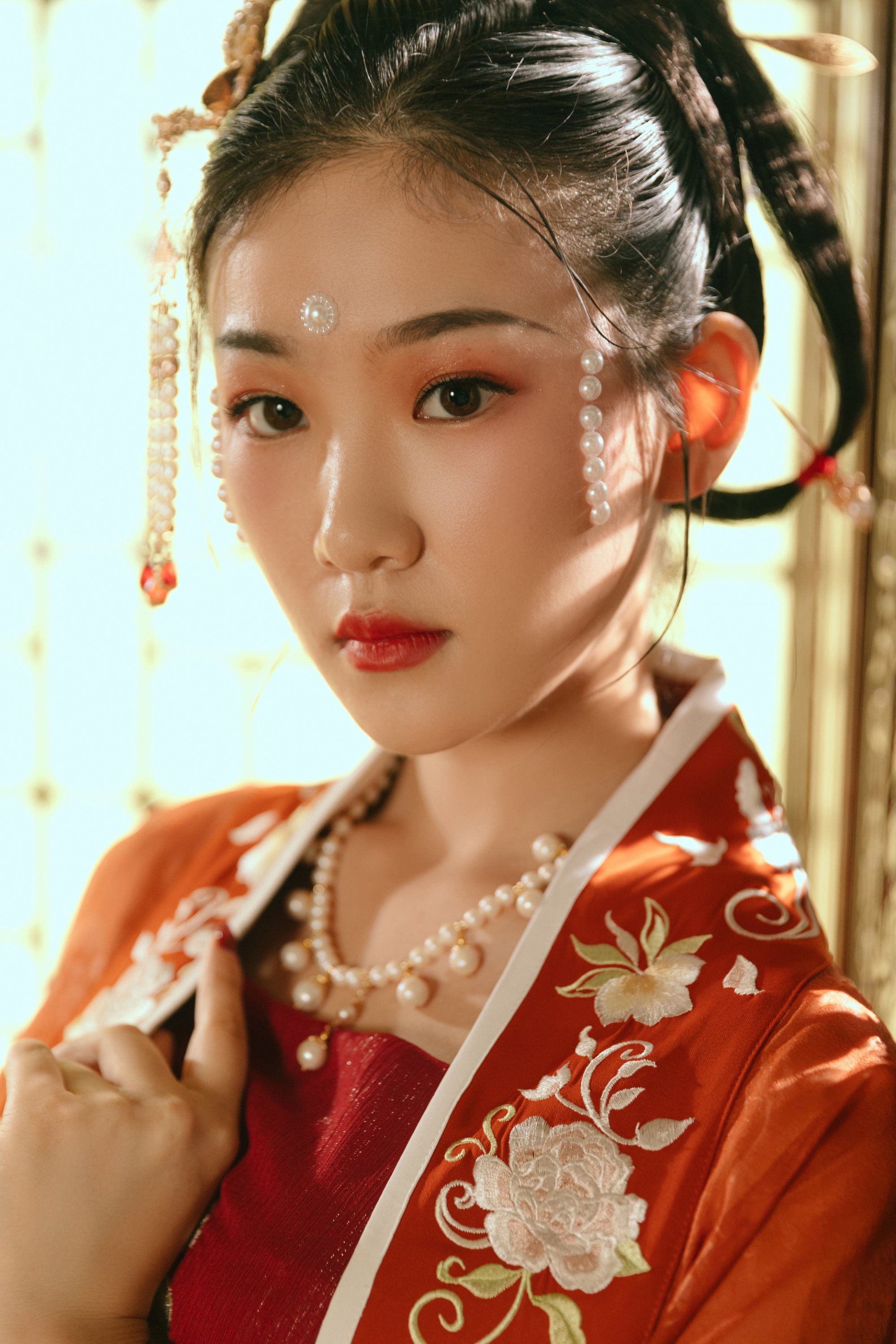 [YITUYU艺图语]2022.07.21 红妆 相望回首喵喵喵[28+1P/379MB]