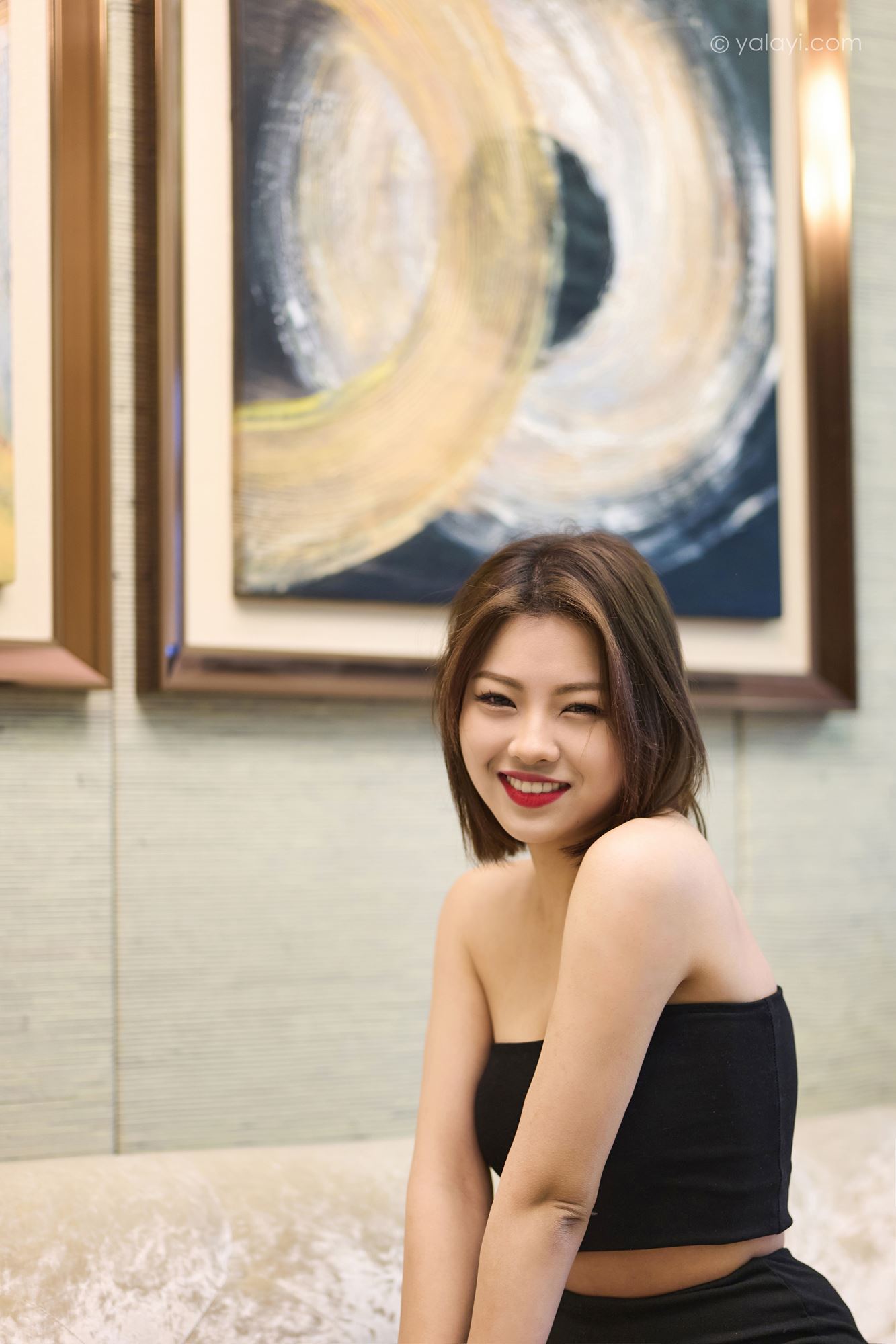 [YALAYI雅拉伊]2023.05.06 NO.1028 OL女郎 悦儿[52+1P/720MB]