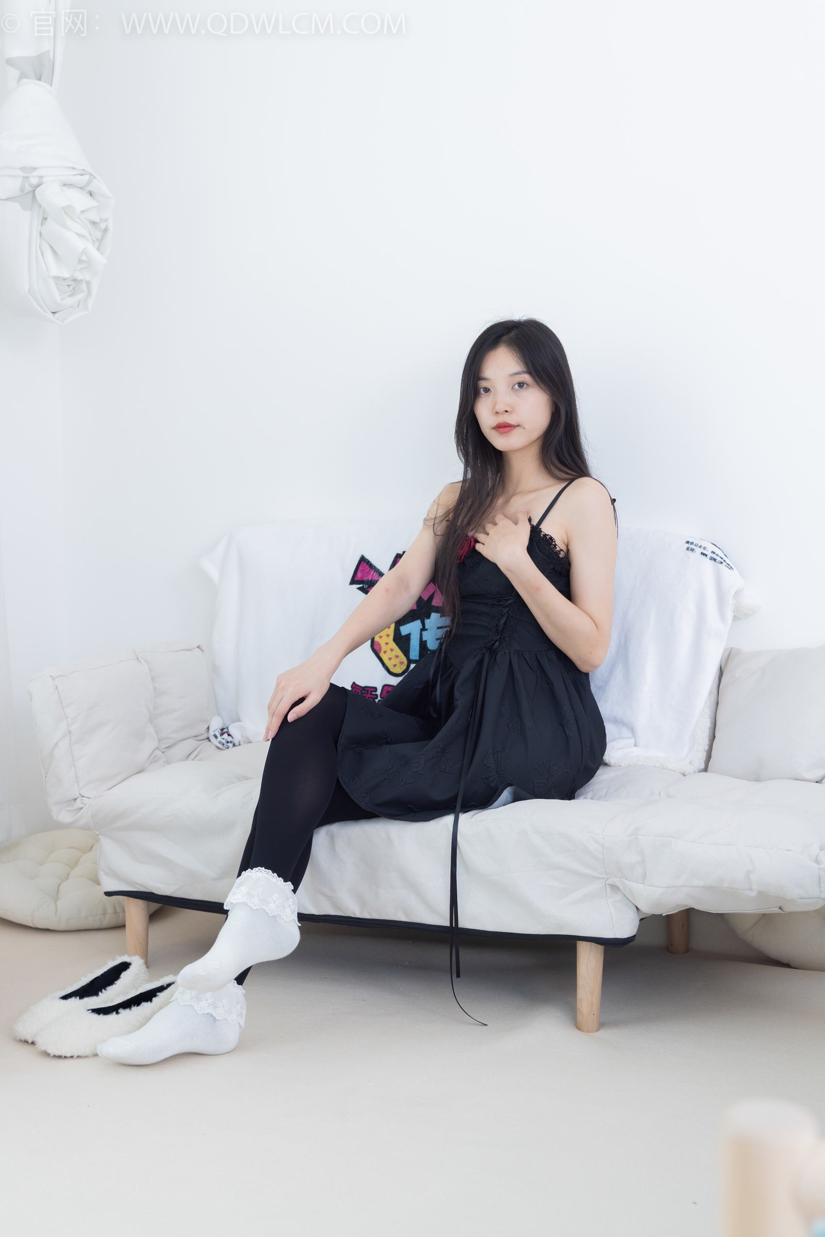 物恋传媒 NO.1722 茯苓-木叶落秋生[170P/1V/3.89GB]