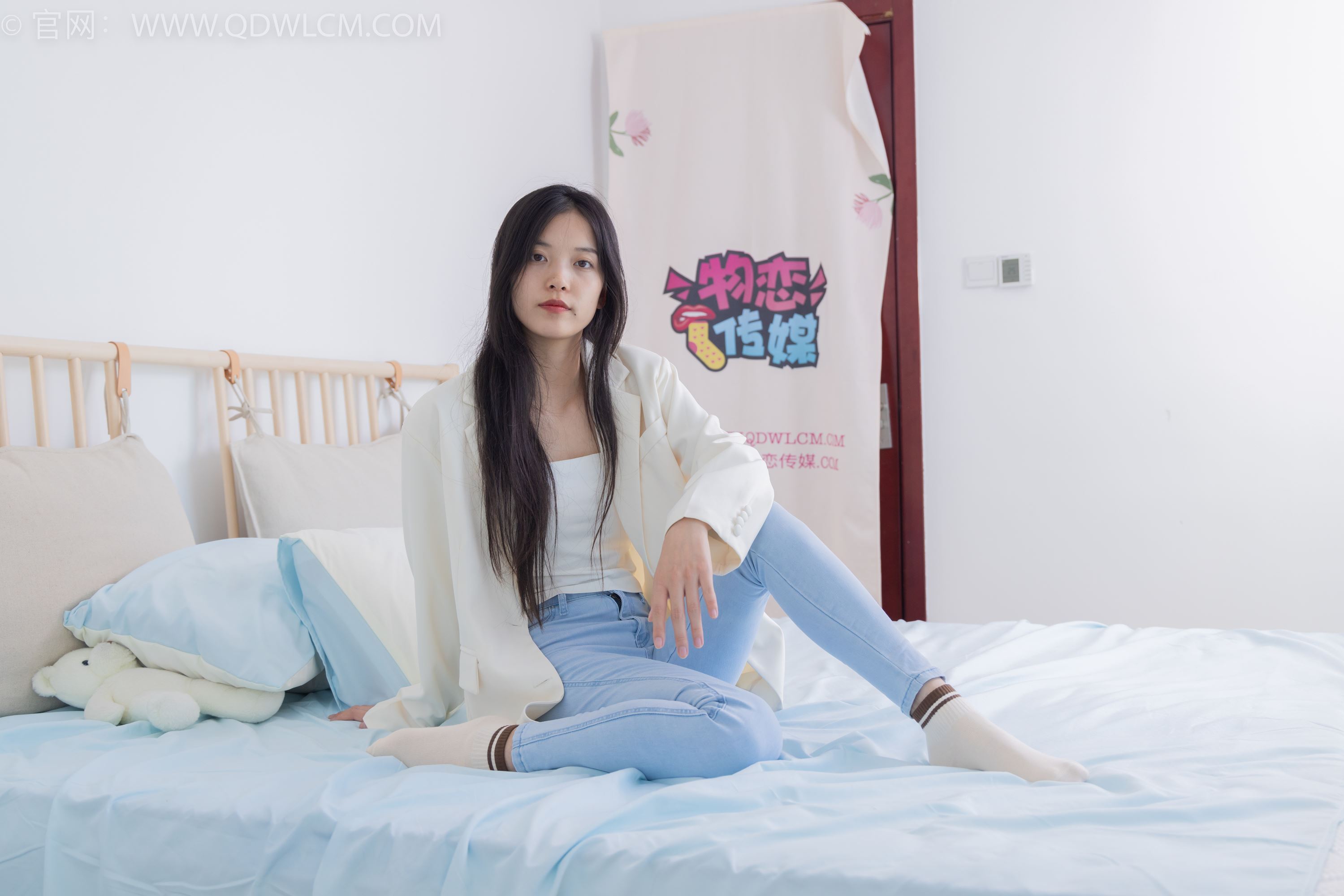 物恋传媒 NO.1712 茯苓-玫瑰生长[155P/1V/3.43GB]