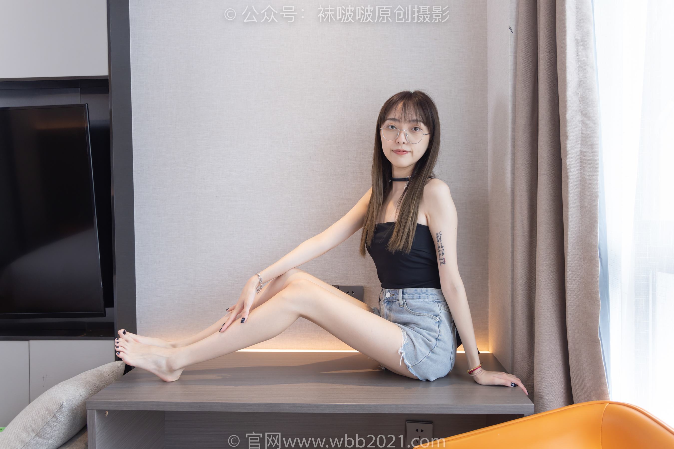 [BoBoSocks袜啵啵]NO.291 稚予-长靴、板鞋、白棉袜、黑棉袜、裸足[145P/1V/5.34GB]