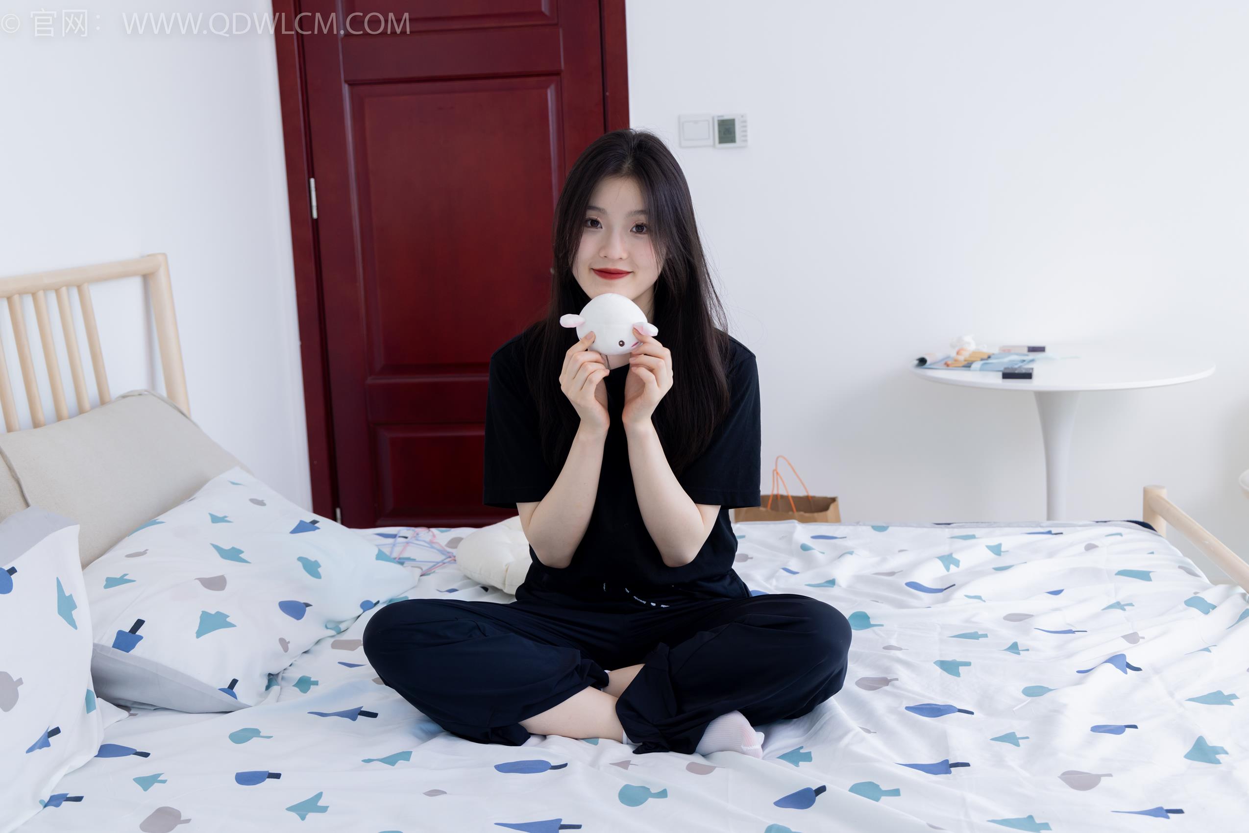 物恋传媒 NO.1729 青柠-镜花水月[150P/1V/3.77GB]