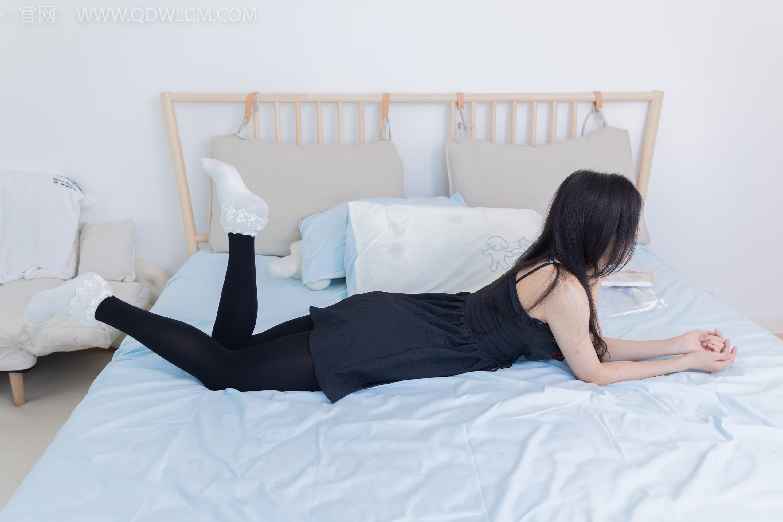 物恋传媒 NO.1722 茯苓-木叶落秋生[170P/1V/3.89GB]