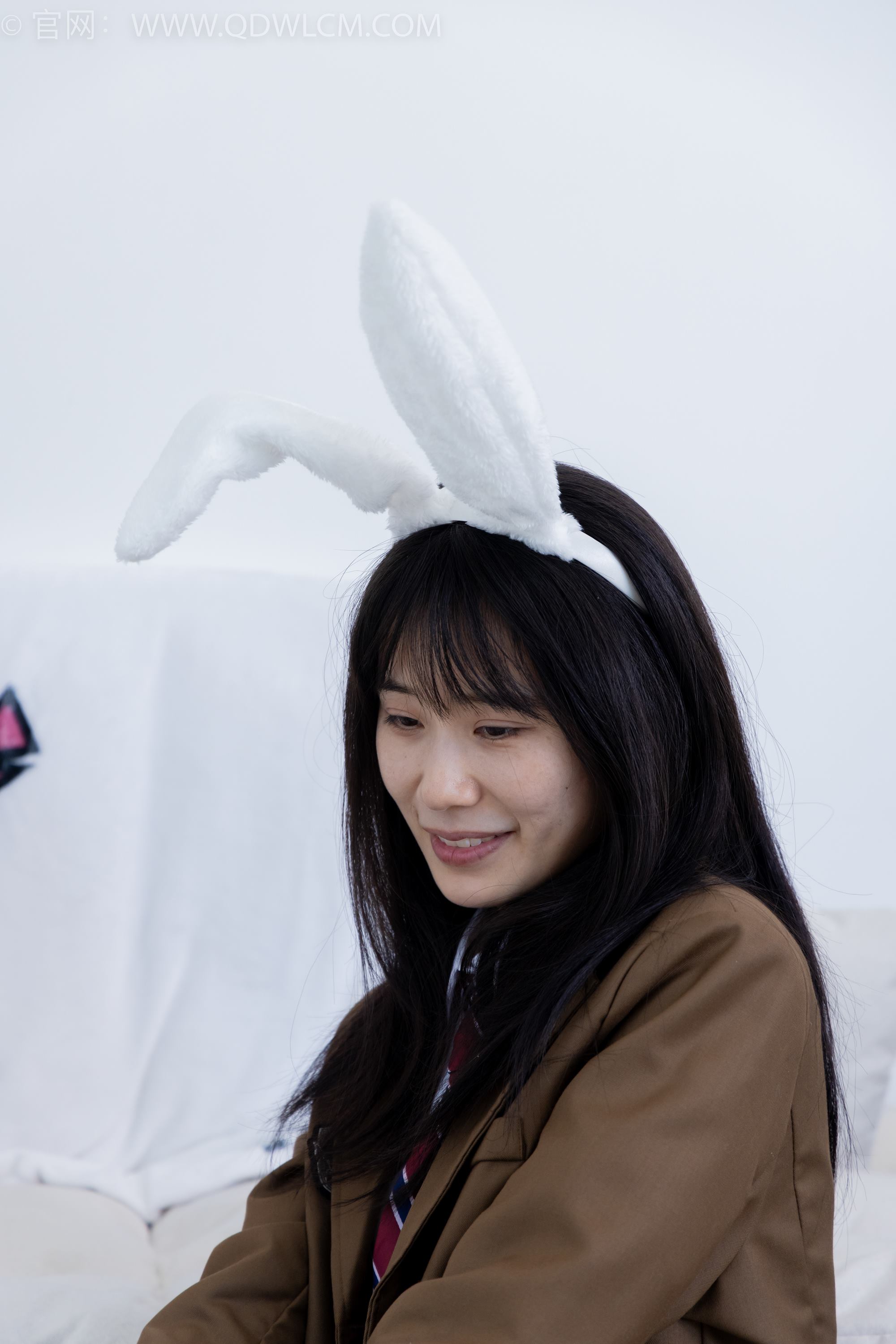 物恋传媒 NO.1713 菜菜-可爱兔兔[330P/1V/10.4GB]