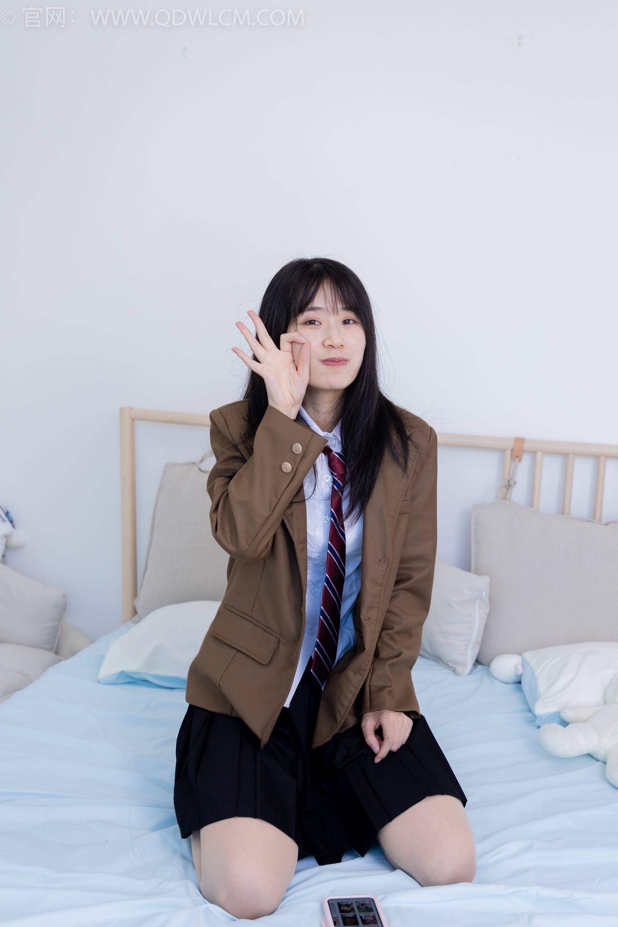 物恋传媒 NO.1713 菜菜-可爱兔兔[330P/1V/10.4GB]