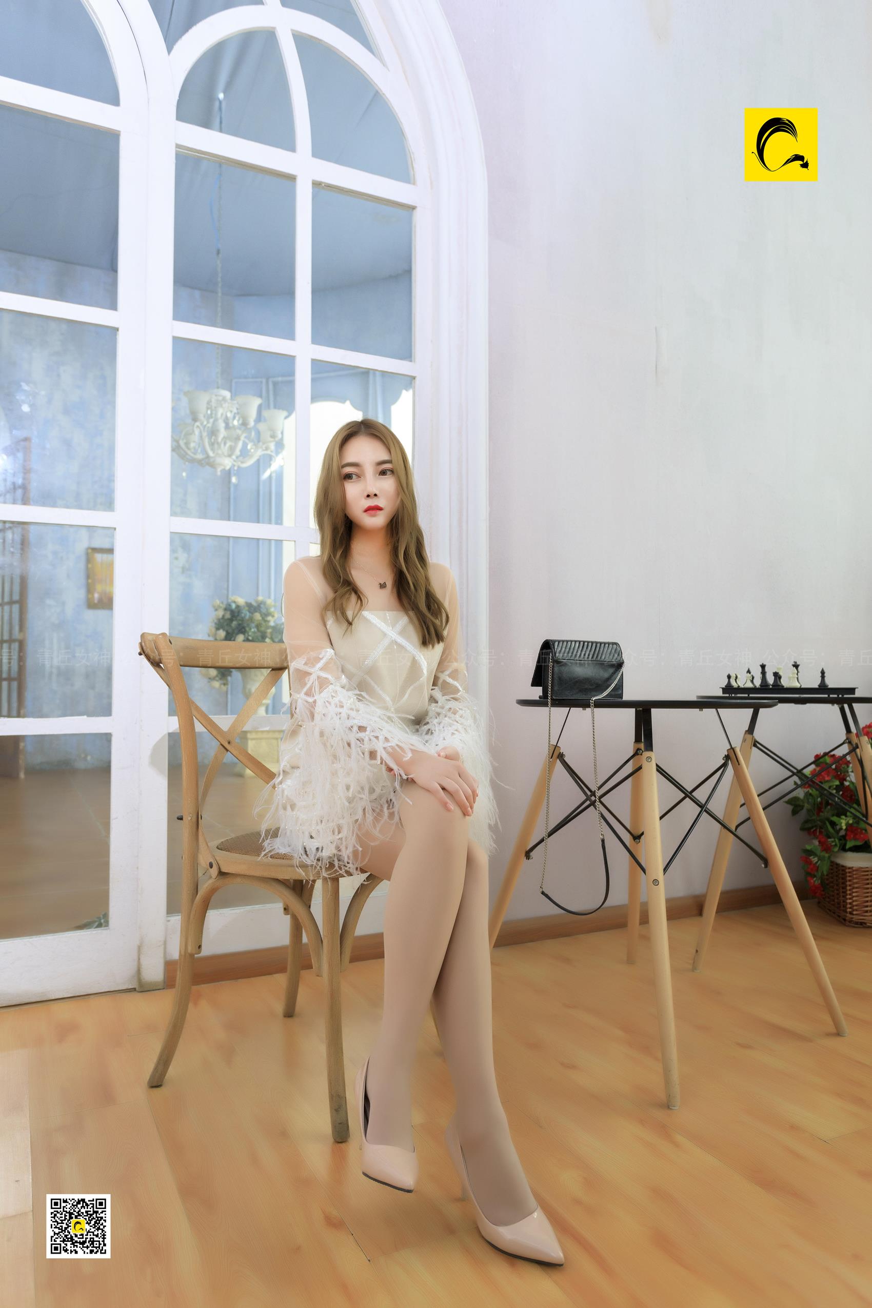 [青丘女神] 2018.09.25 118 最后的肤色丝袜 [69P/187M]