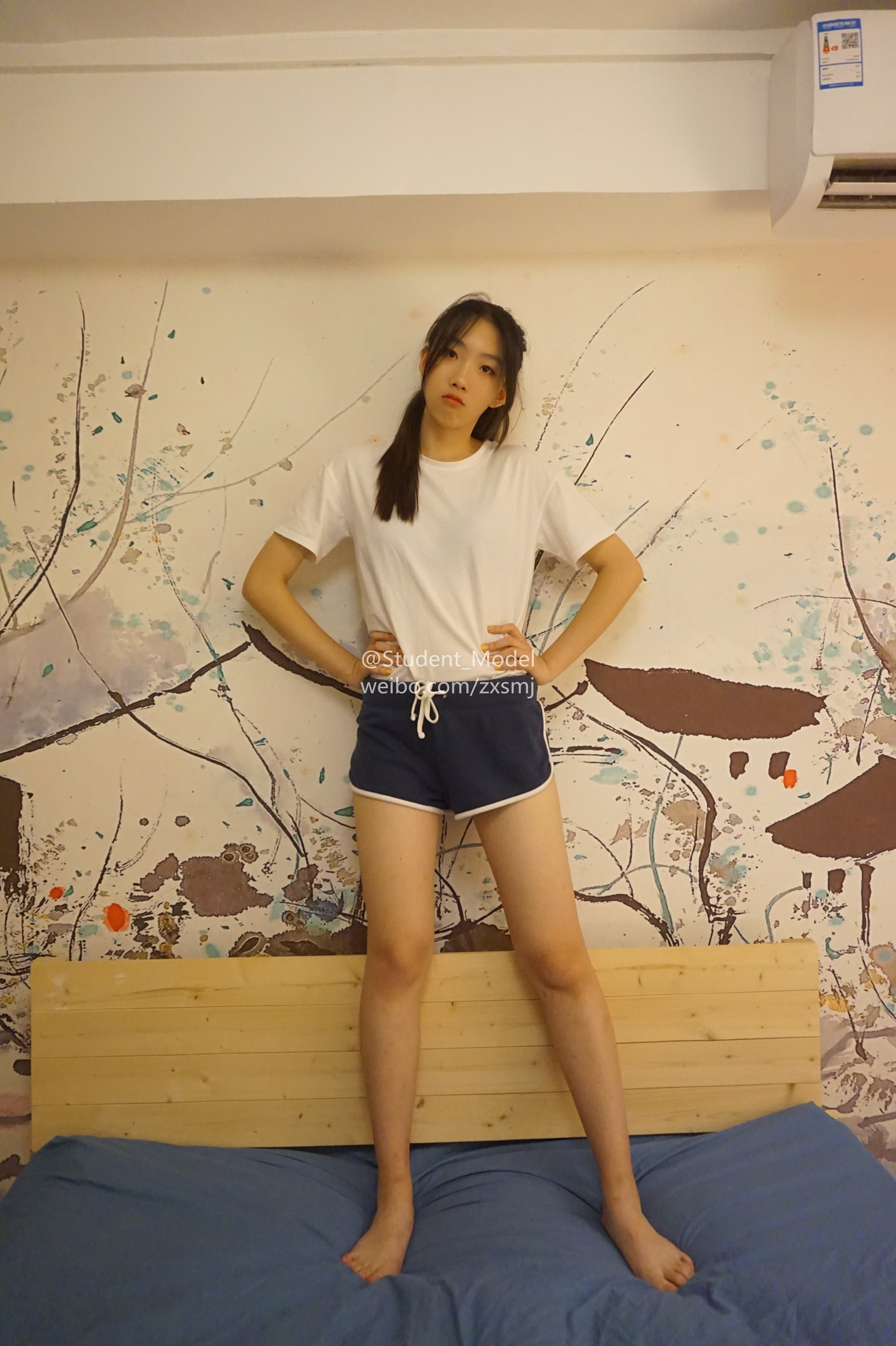 students 美腿美足 005[126P/378MB]