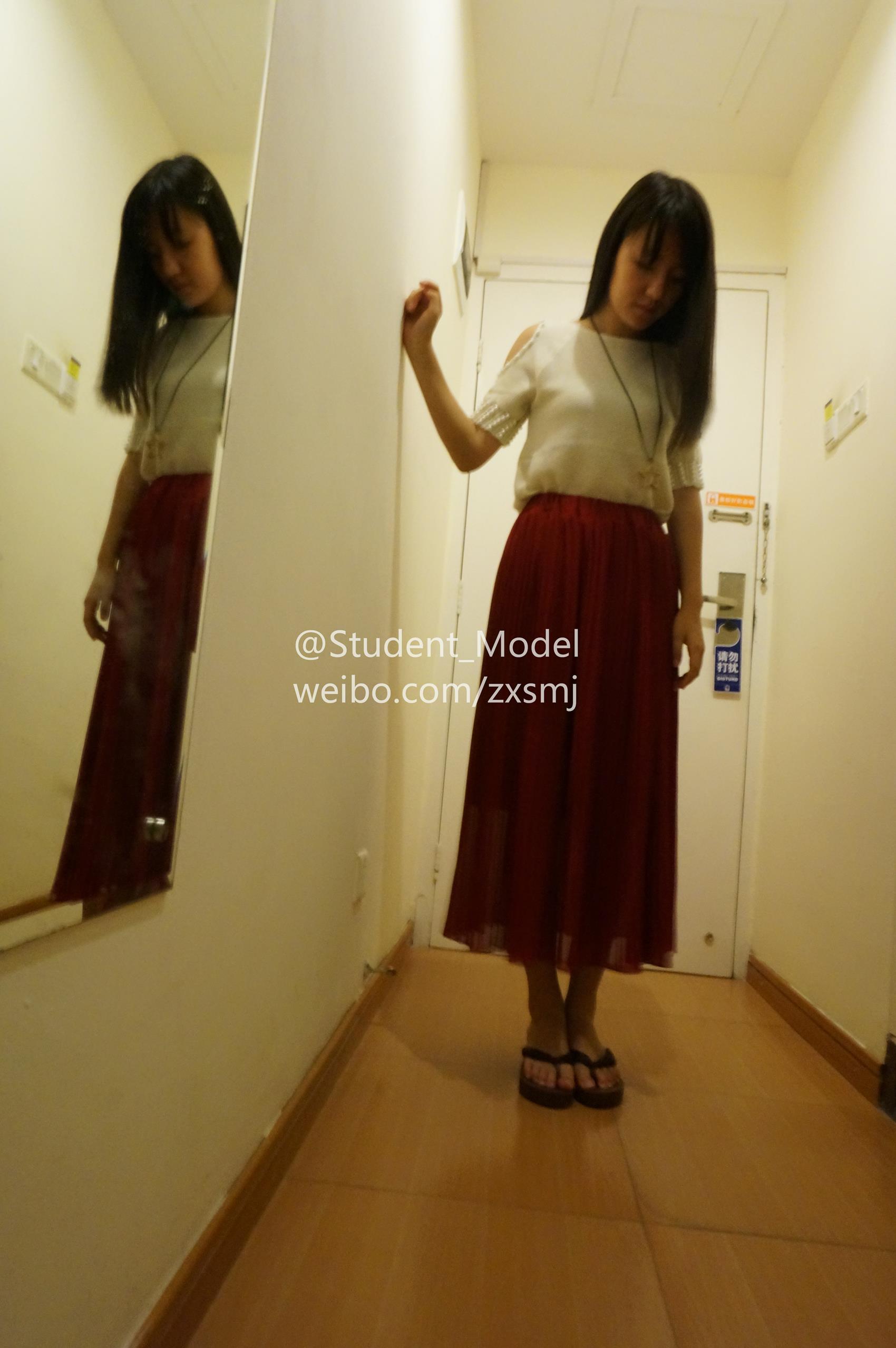 students学生美腿每足 025 思思 [45P/90MB]