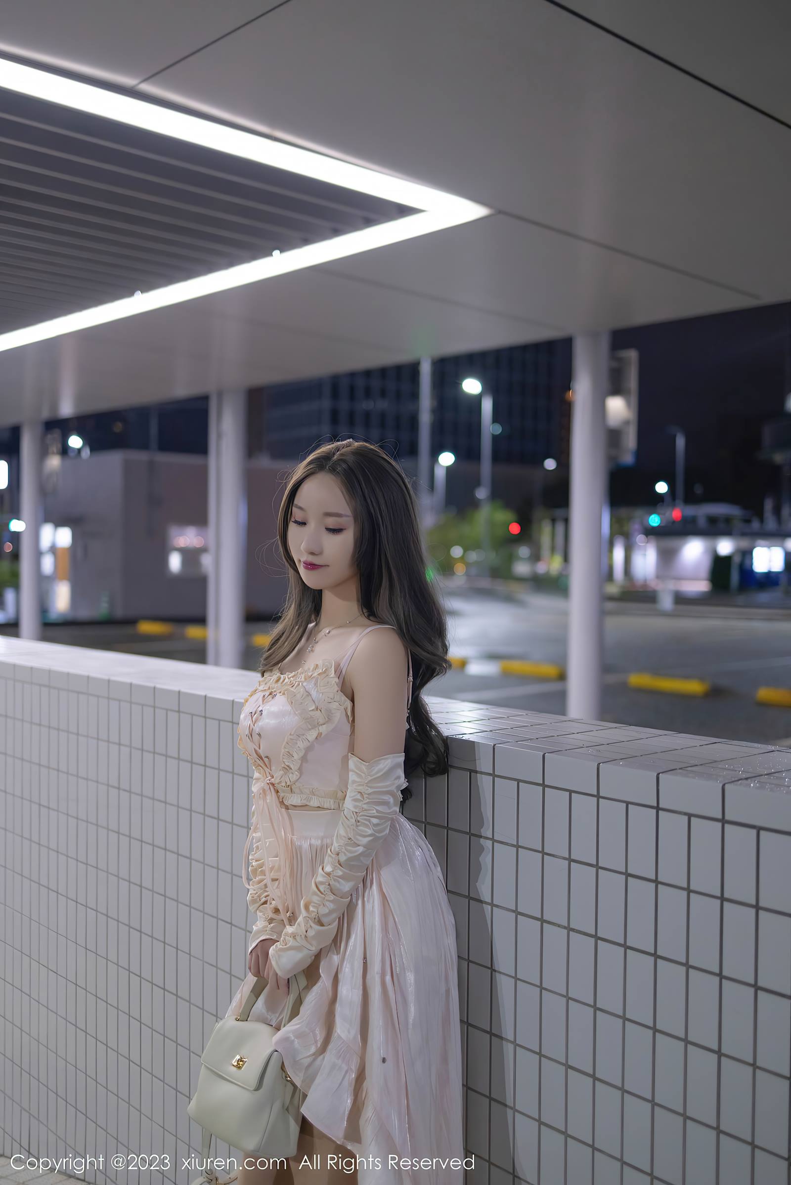 [Xiuren秀人网]2023.11.22 NO.7702 杏子Yada[80+1P/700MB]