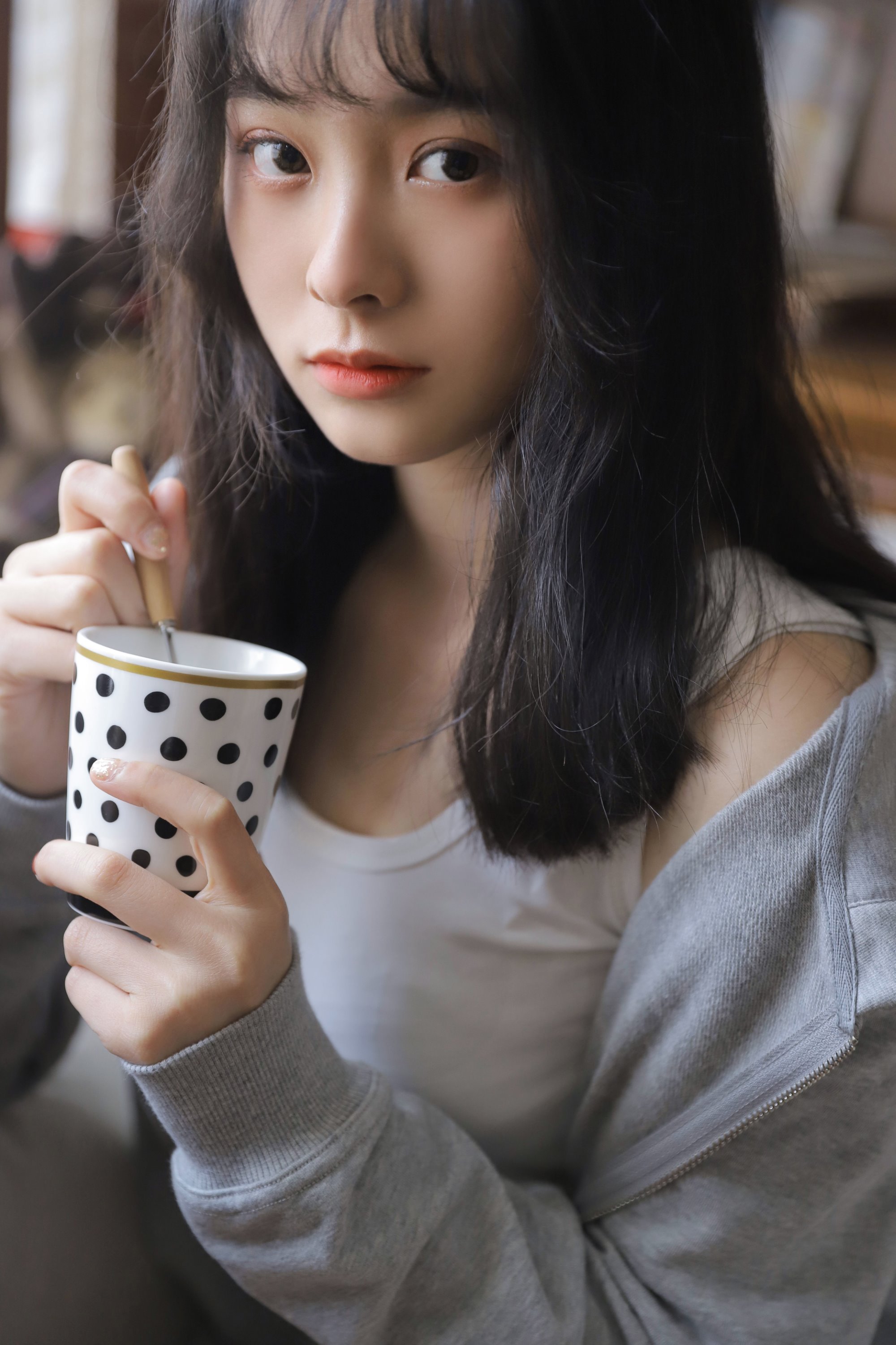 [YITUYU艺图语]2022.08.01 灰色轨迹 -春夏_[22+1P/210MB]