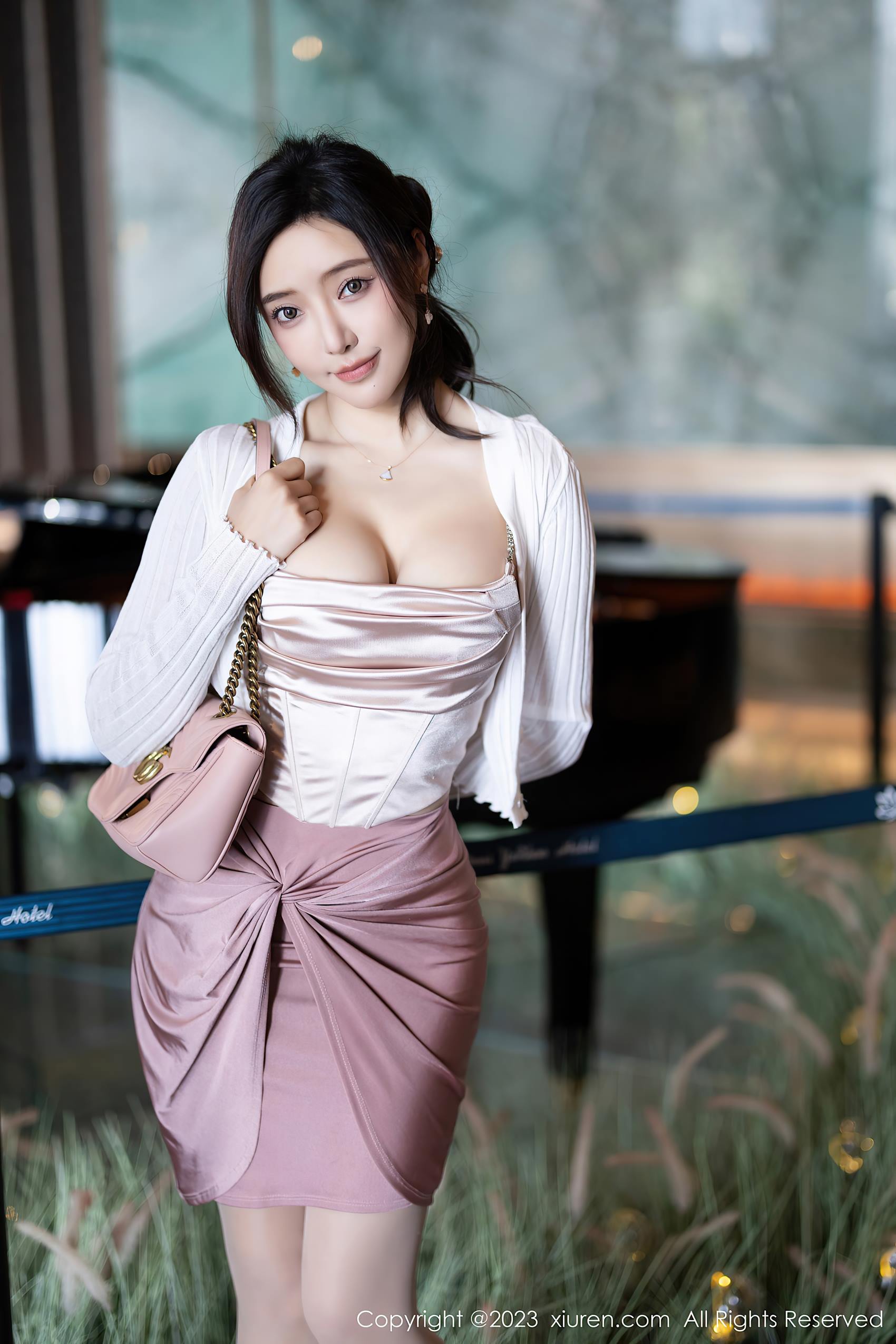 [Xiuren秀人网]2023.11.09 NO.7640 王馨瑶yanni[88+1P/716MB]