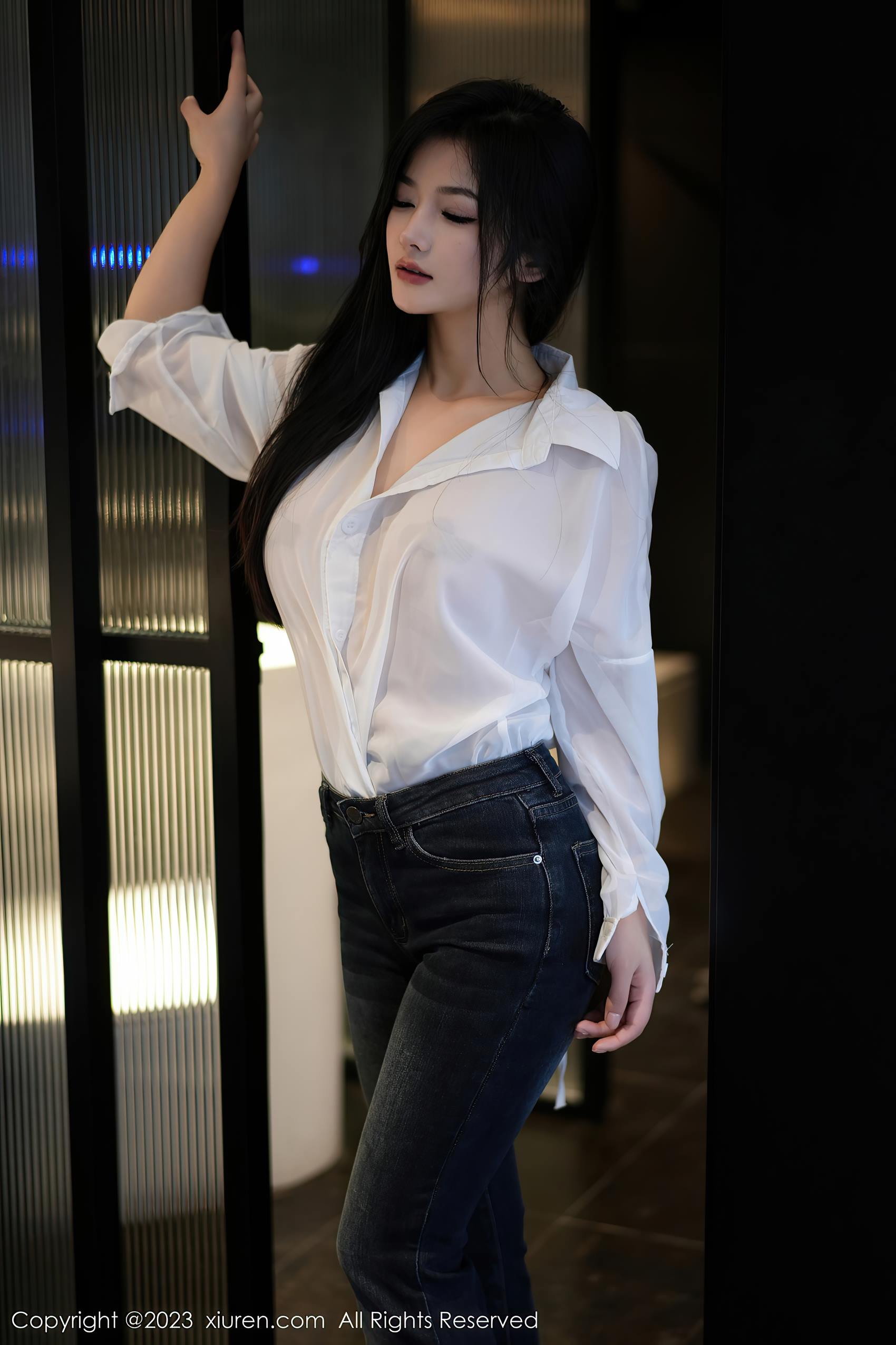 [Xiuren秀人网]2023.11.10 NO.7645 谭小灵[106+1P/900MB]