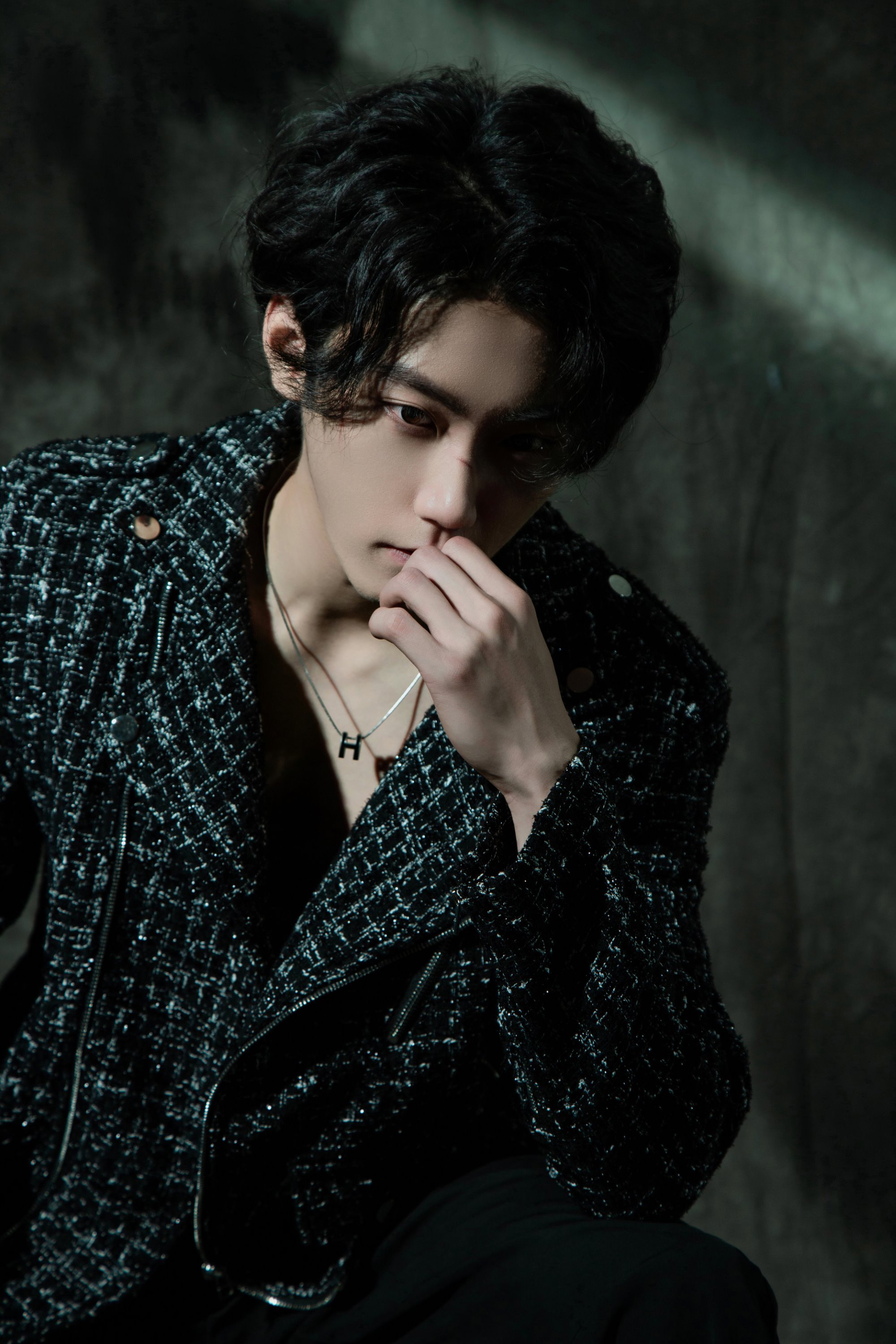 [YITUYU艺图语]2022.08.03 光影与男孩 温柔的朱朱[29+1P/360MB]