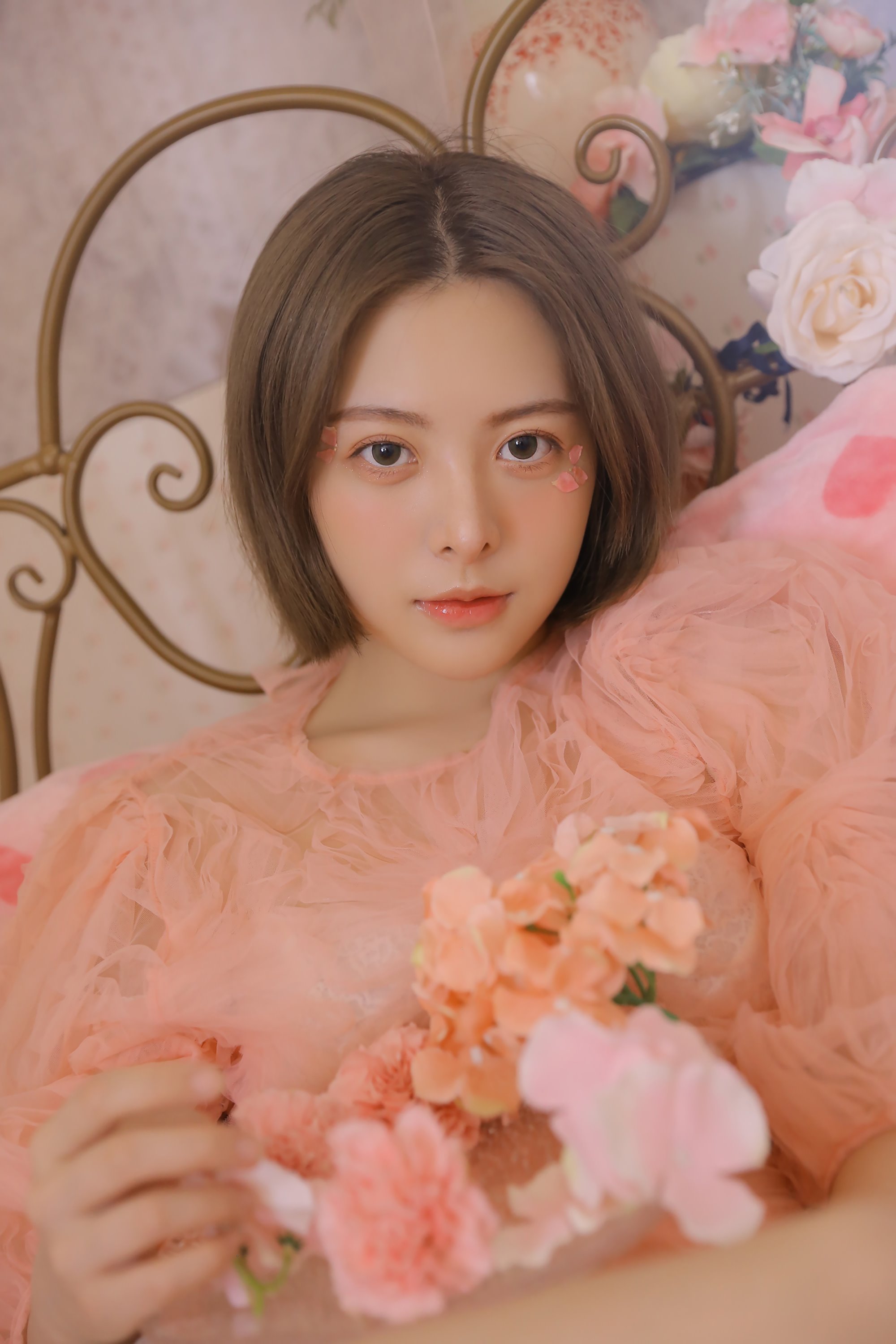 [YITUYU艺图语]2022.08.04 屈服温柔 Mia[26+1P/105MB]