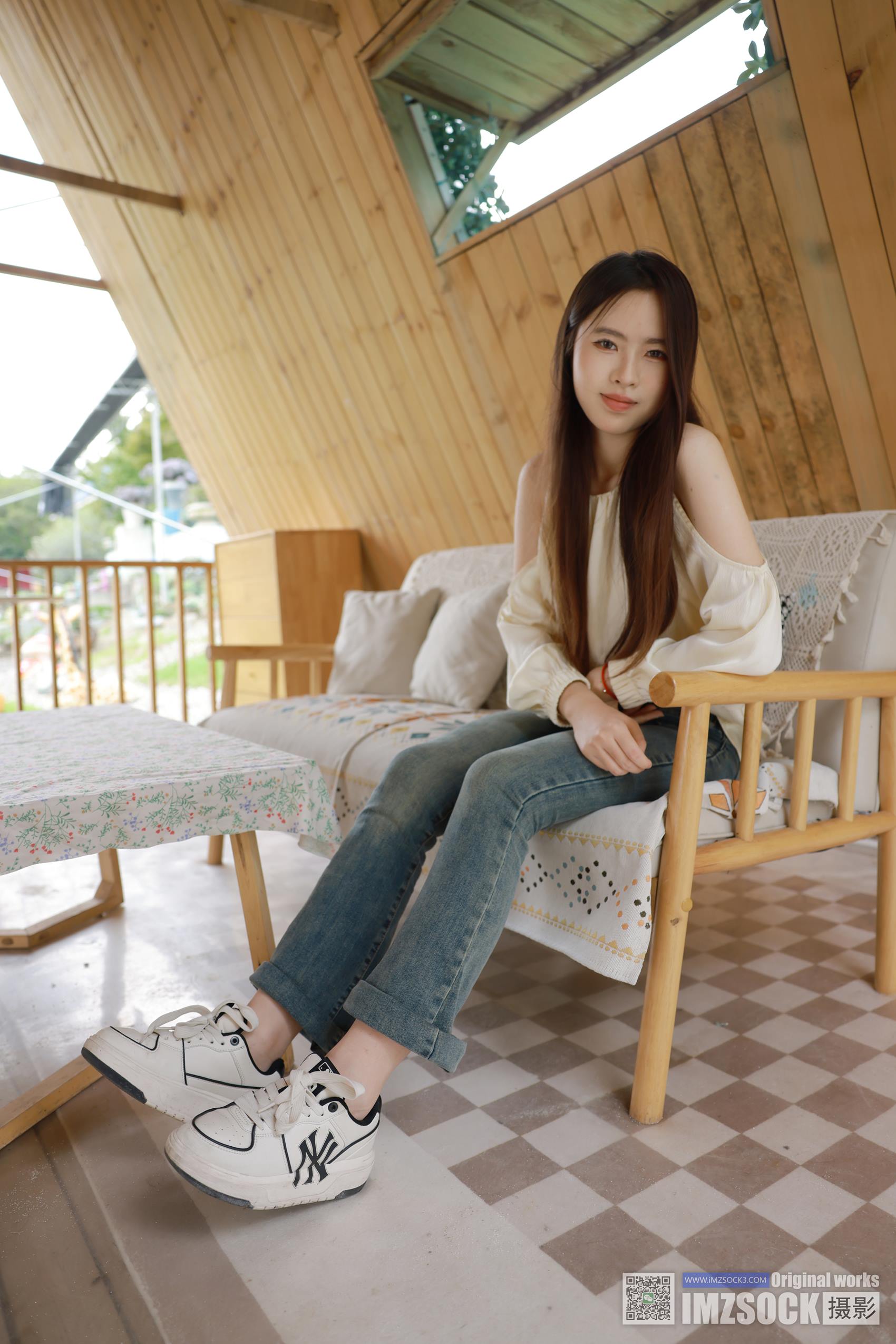 [MZSOCK]爱美足 NO.250 依依[93P/1.38GB]