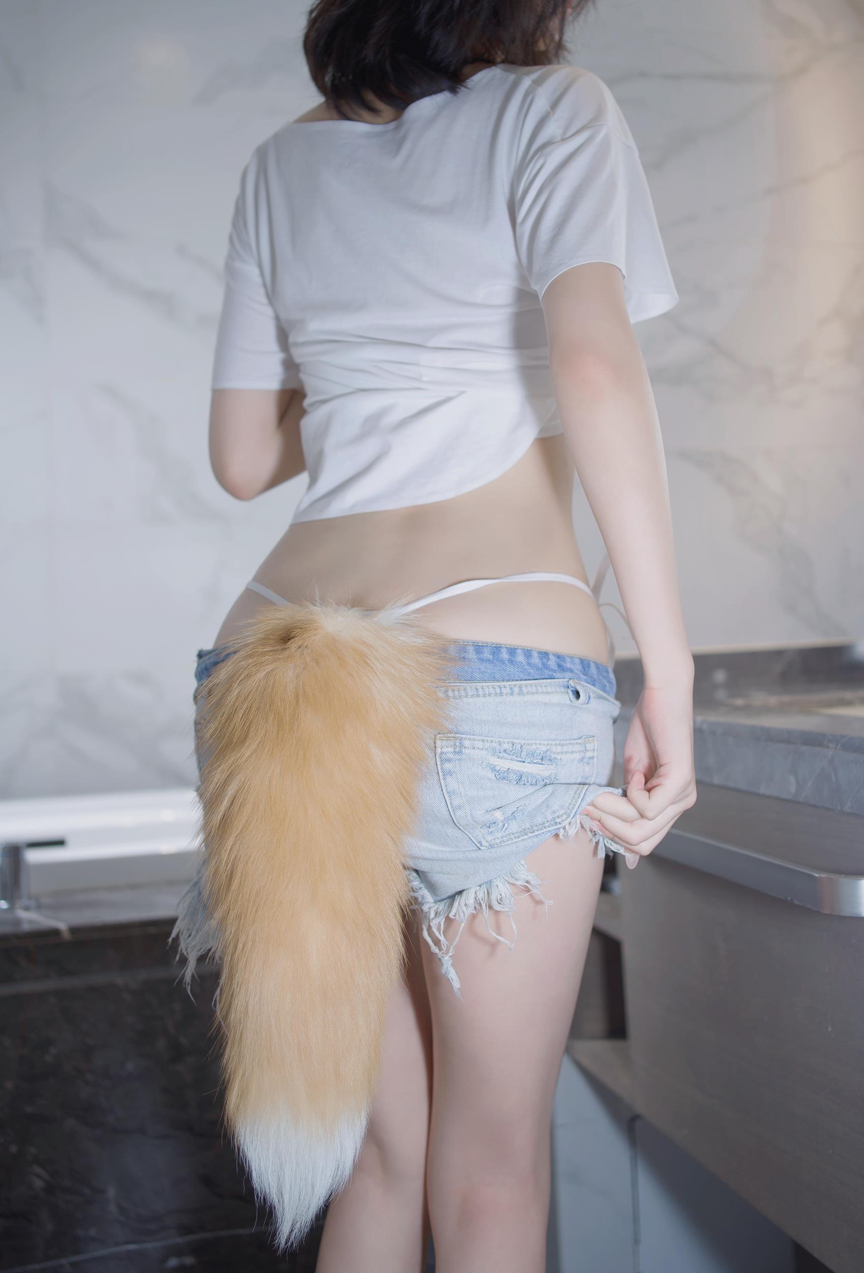 禅院熏 - 比基尼小狐狸[32P/219MB]