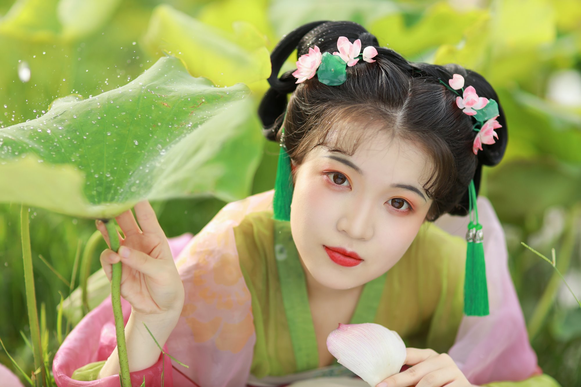 [YITUYU艺图语]2022.08.03 荷花少女 我超白_[29+1P/241MB]