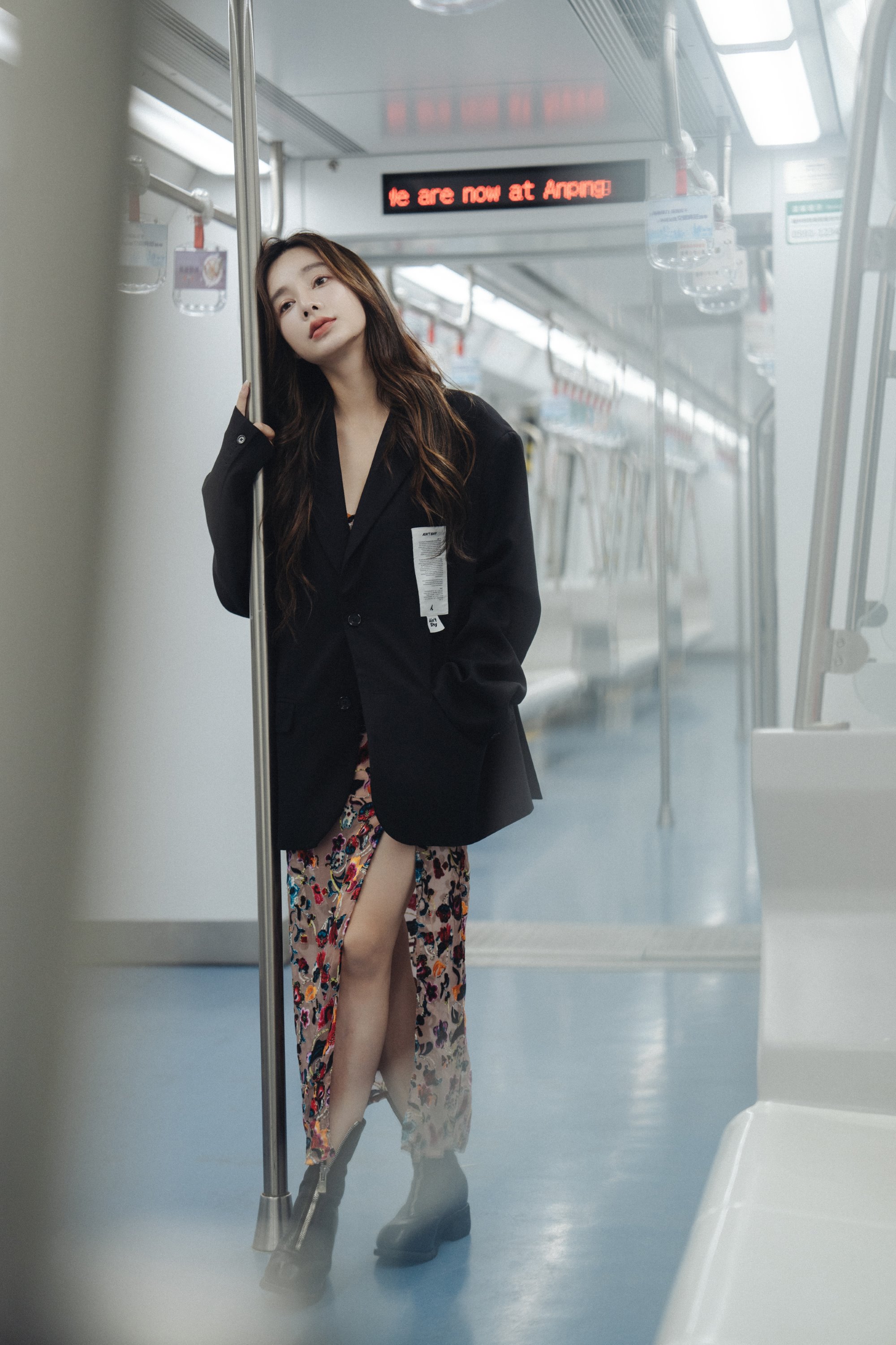 [YITUYU艺图语]2022.08.05 落寞地铁 姝雯同学[40+1P/413MB]