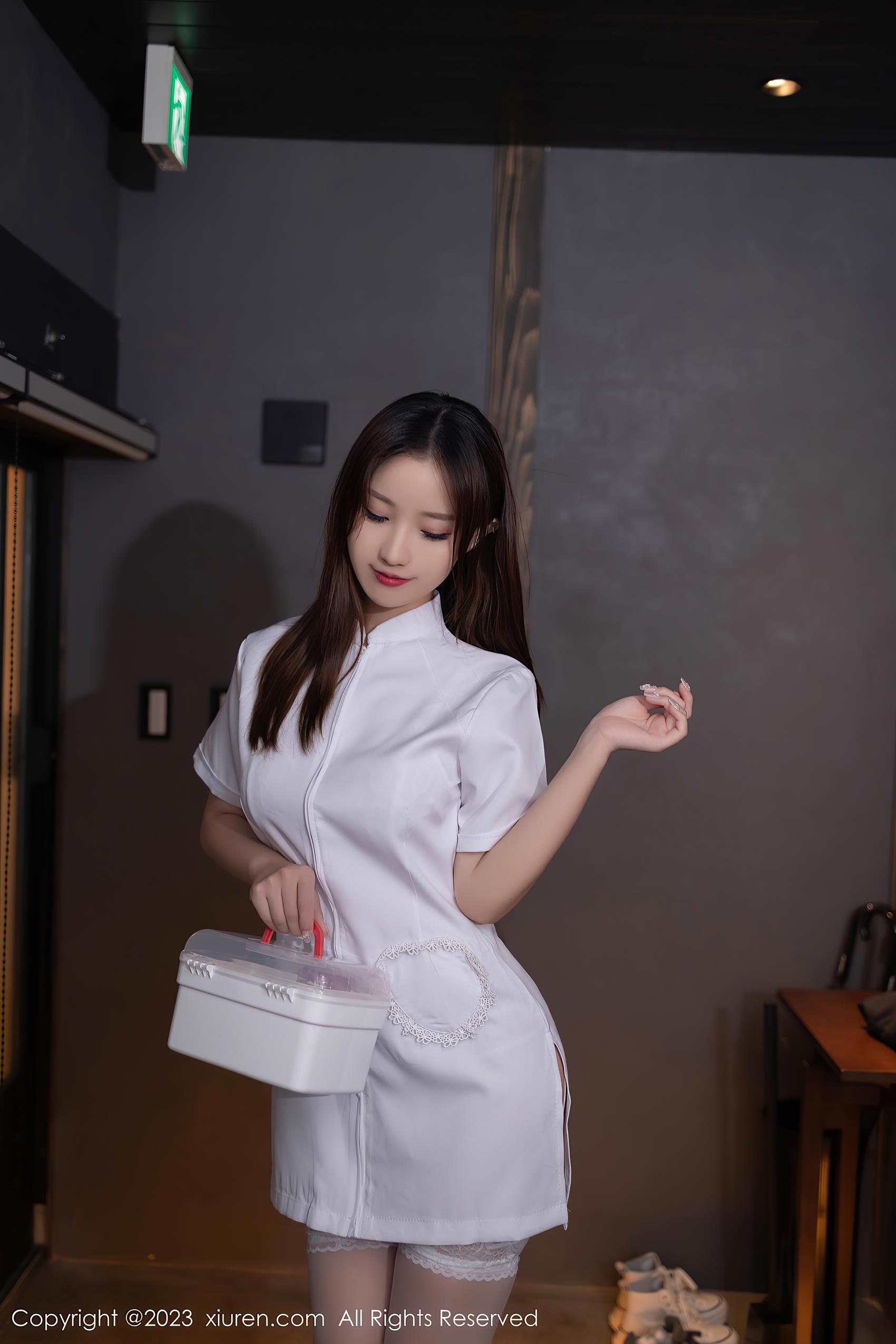 [Xiuren秀人网]2023.11.01 NO.7596 杏子Yada[82+1P/649MB]