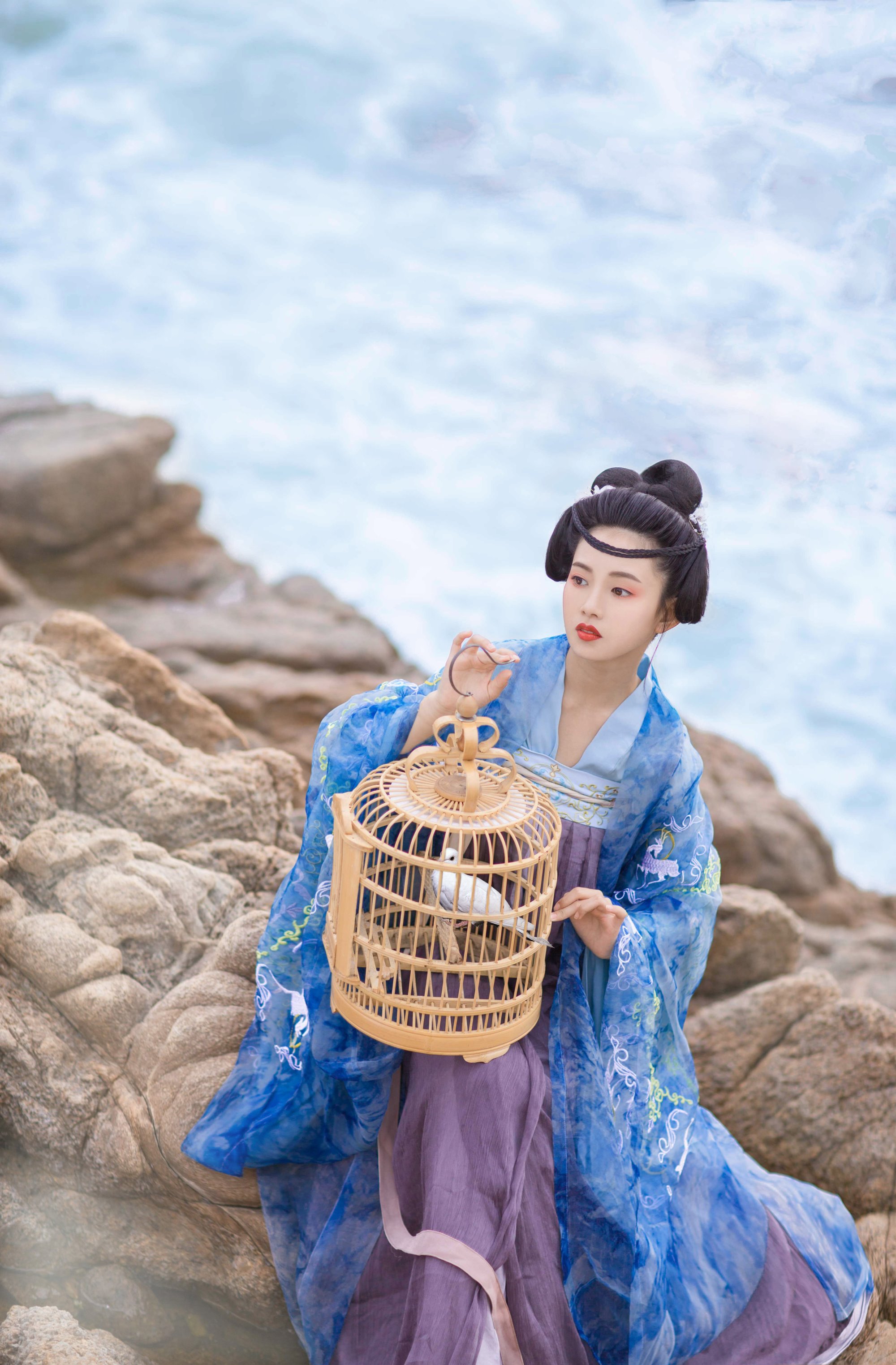 [YITUYU艺图语]2022.08.04 誓鸟 凌小薇-[23+1P/110MB]