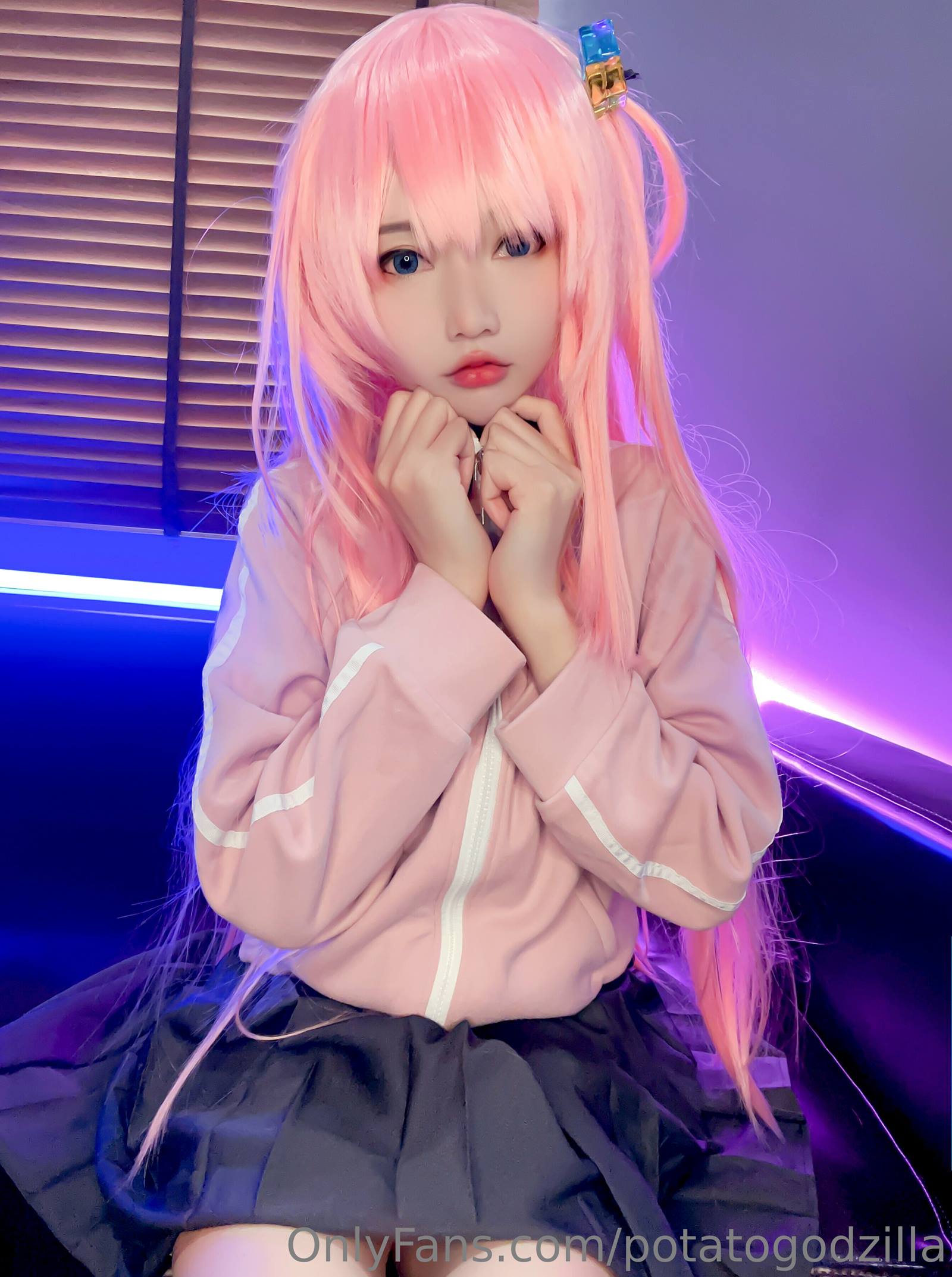 Potato Godzilla - Hitori Gotou[18P/20MB]