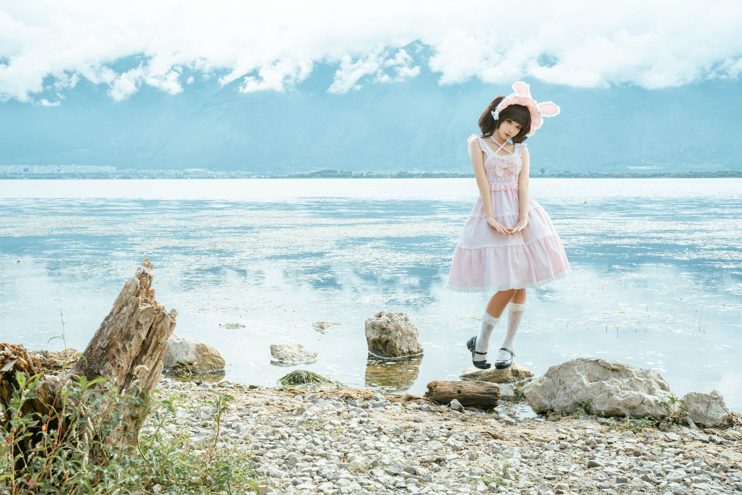 蠢沫沫 - 湖边的少女[11P/103MB]