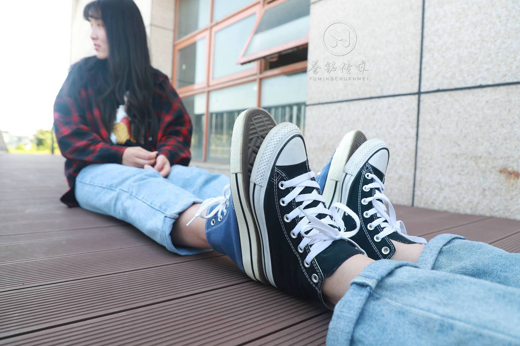 [誉铭传媒]袜足摄影 2019年《2019.05.13定制作品》[164P/1V/1.71GB]