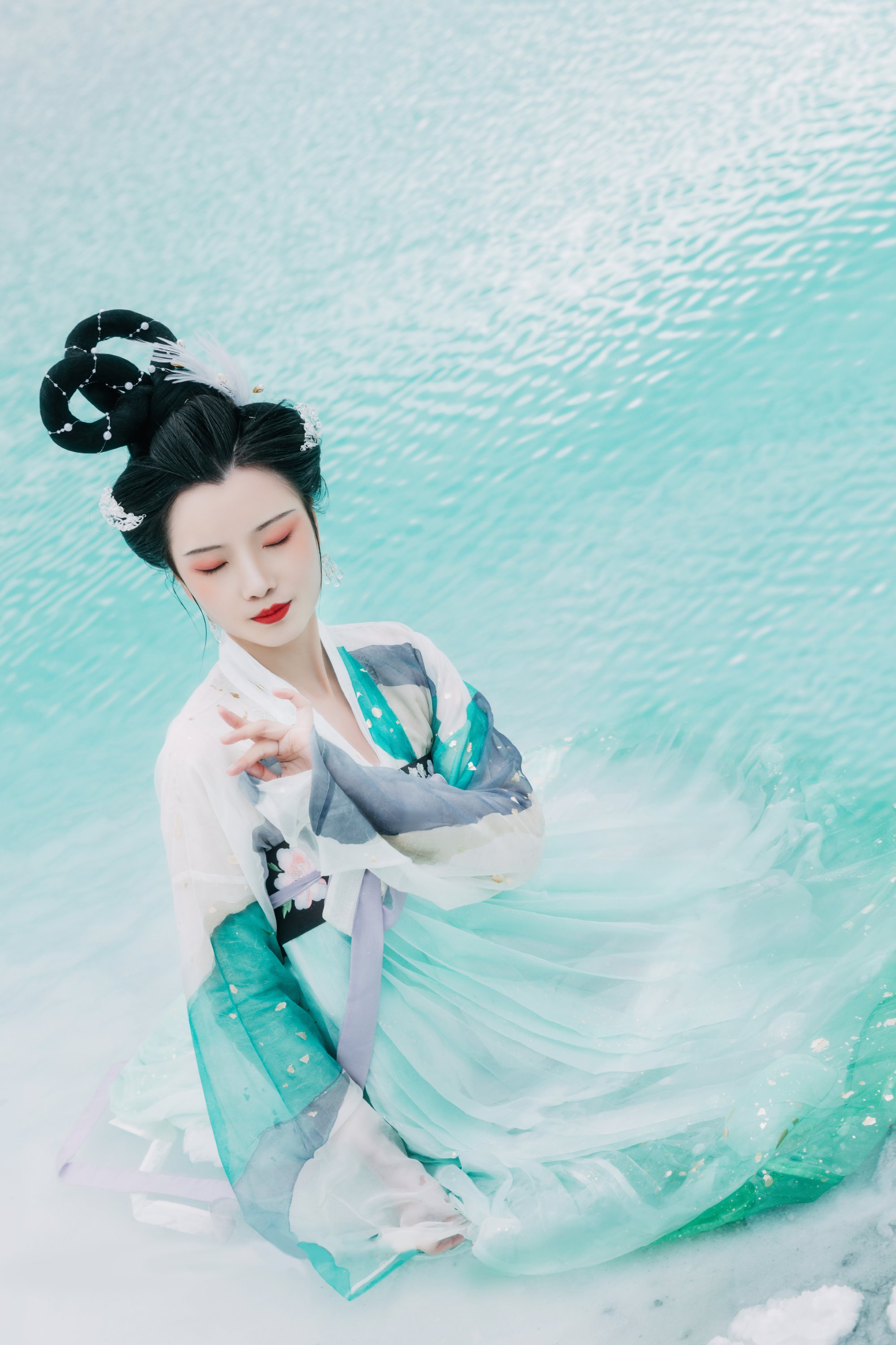 [YITUYU艺图语]2022.08.08 碧水间 公孙凭[21+1P/220MB]