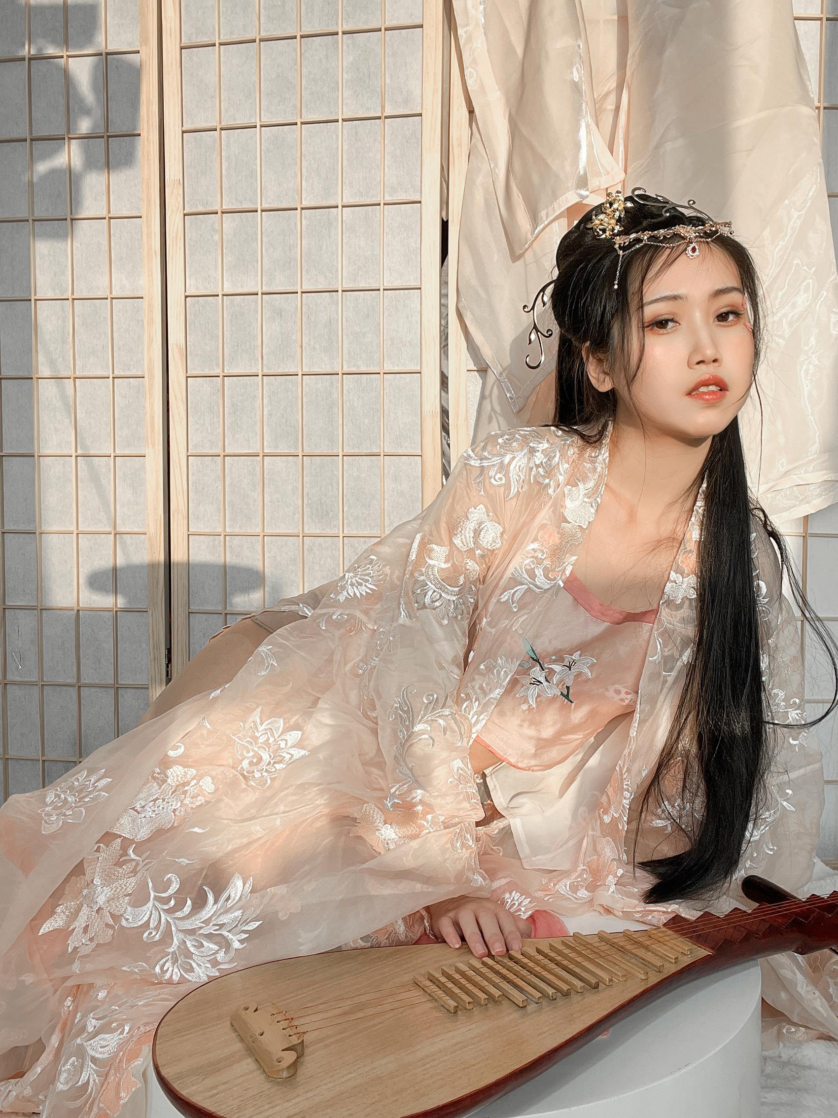 不呆猫 - 宫廷仕女[56P/1V/572MB]