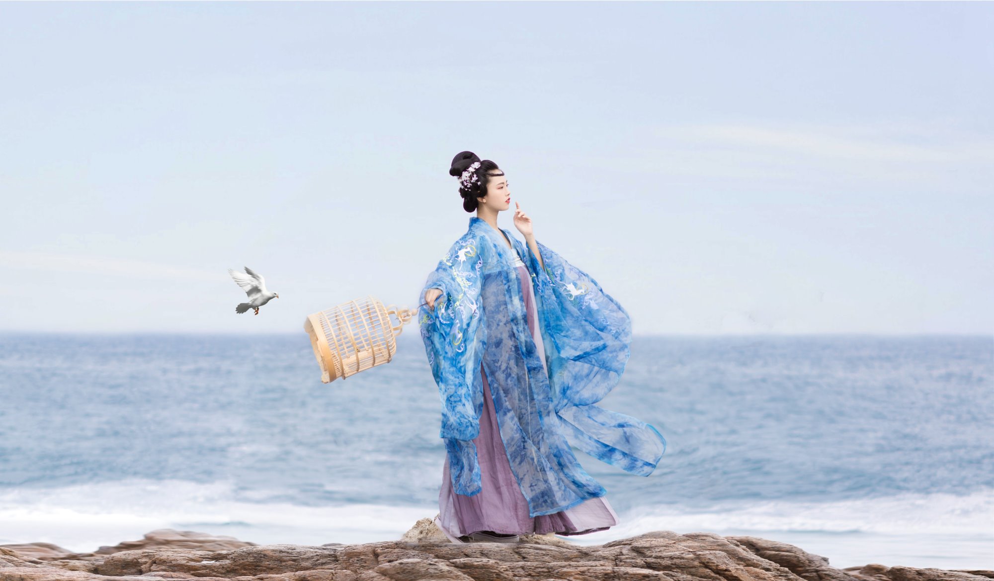 [YITUYU艺图语]2022.08.04 誓鸟 凌小薇-[23+1P/110MB]